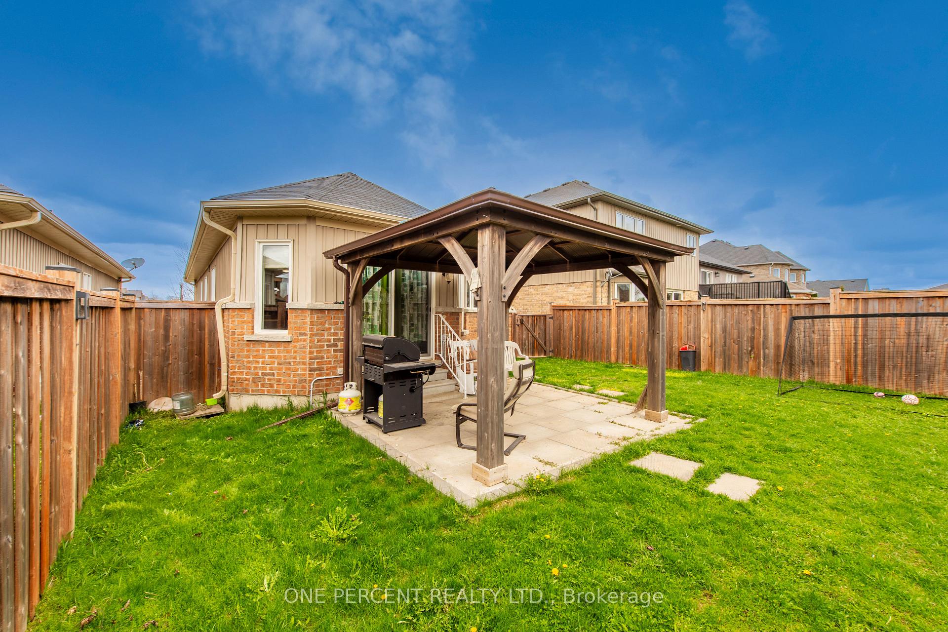 Photo 35 of 360 Armstrong Street W, North Perth, Listowel — HOMEH