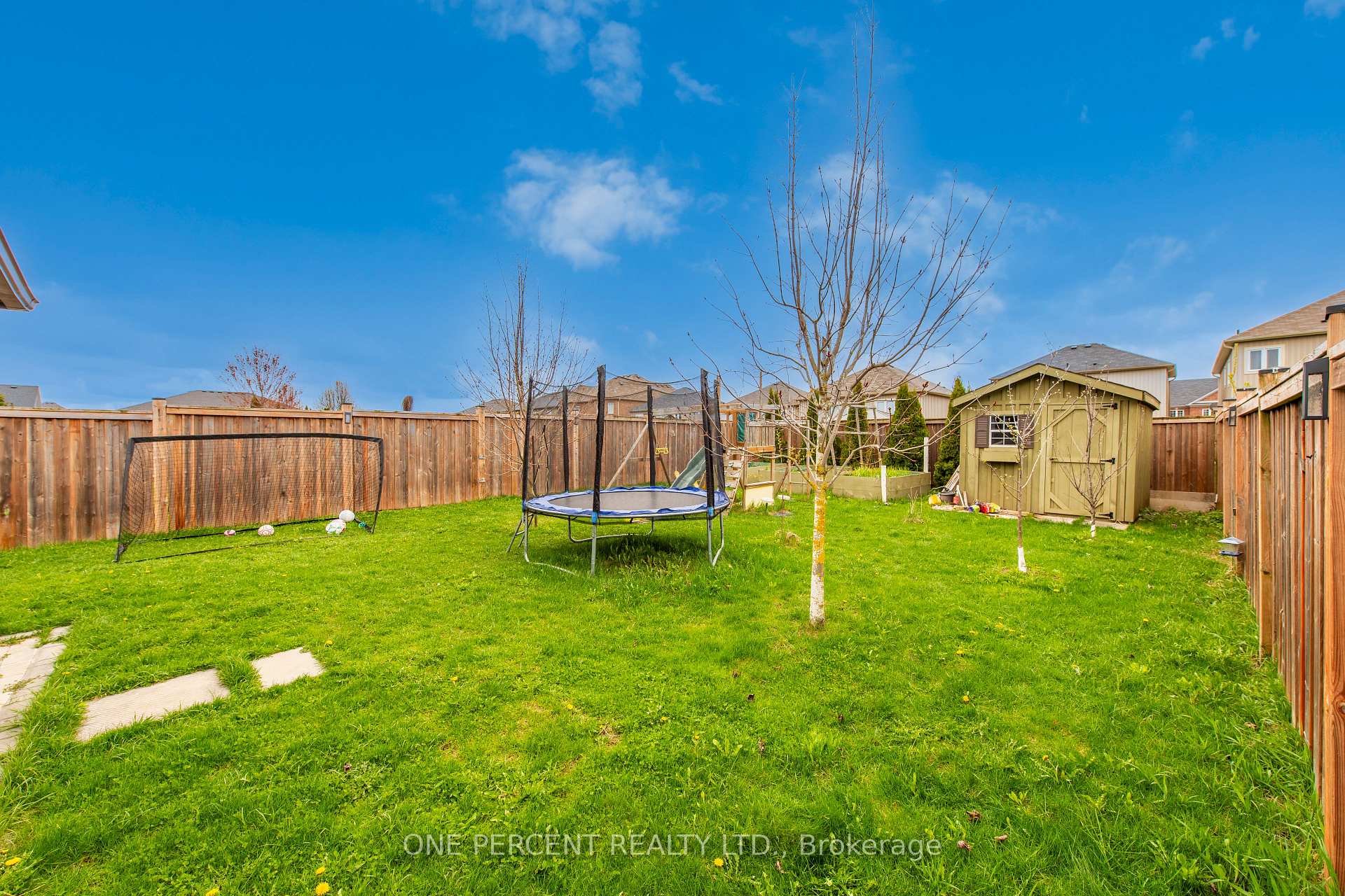 Photo 38 of 360 Armstrong Street W, North Perth, Listowel — HOMEH