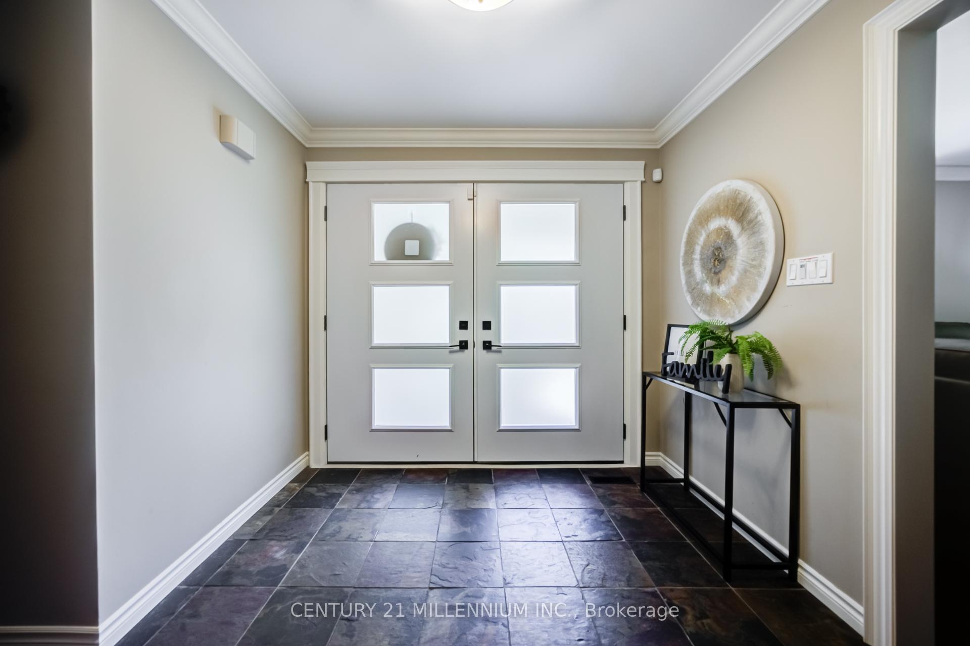 Photo 7 of 44 Gibson Lake Drive, Caledon, Palgrave — HOMEH