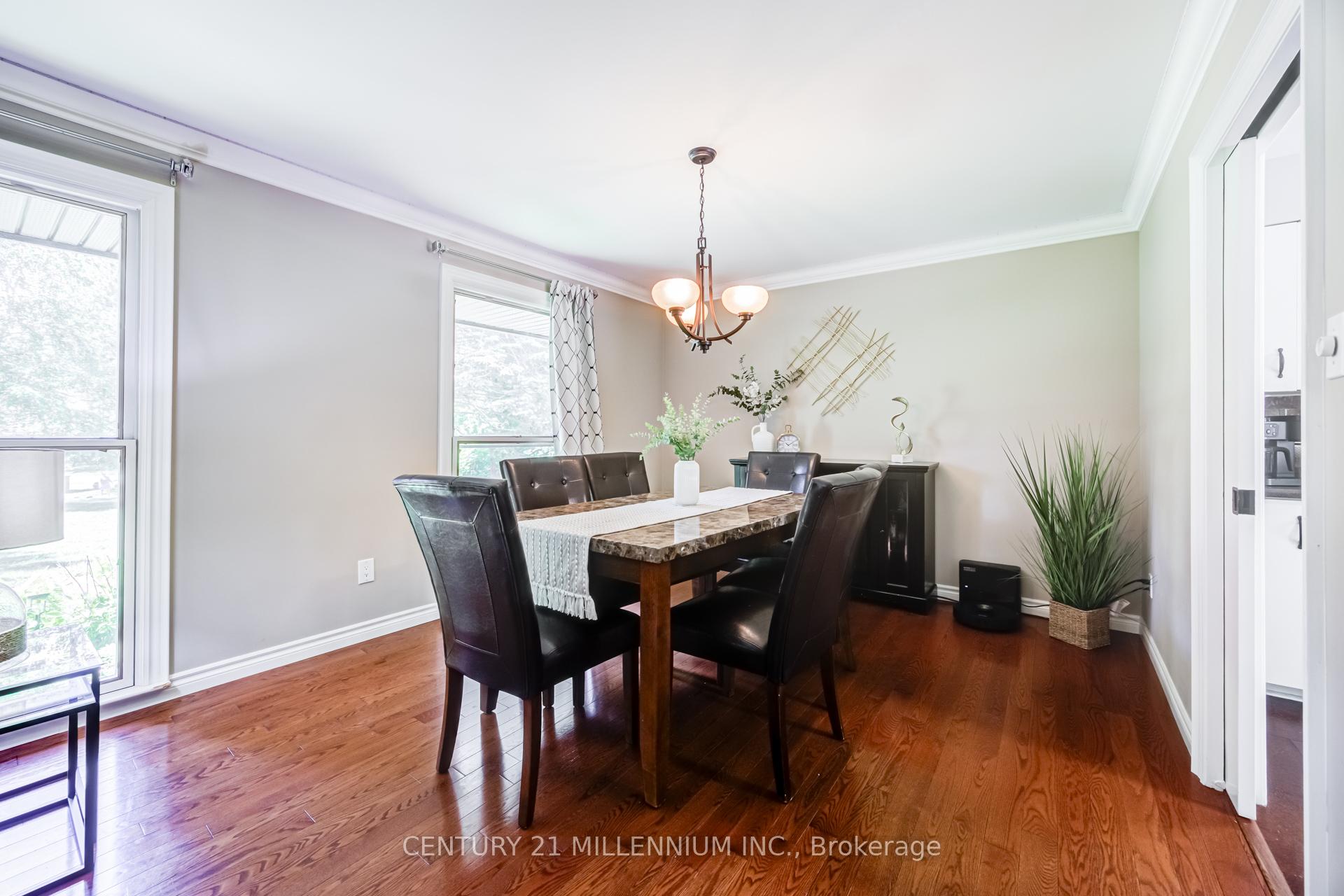 Photo 12 of 44 Gibson Lake Drive, Caledon, Palgrave — HOMEH