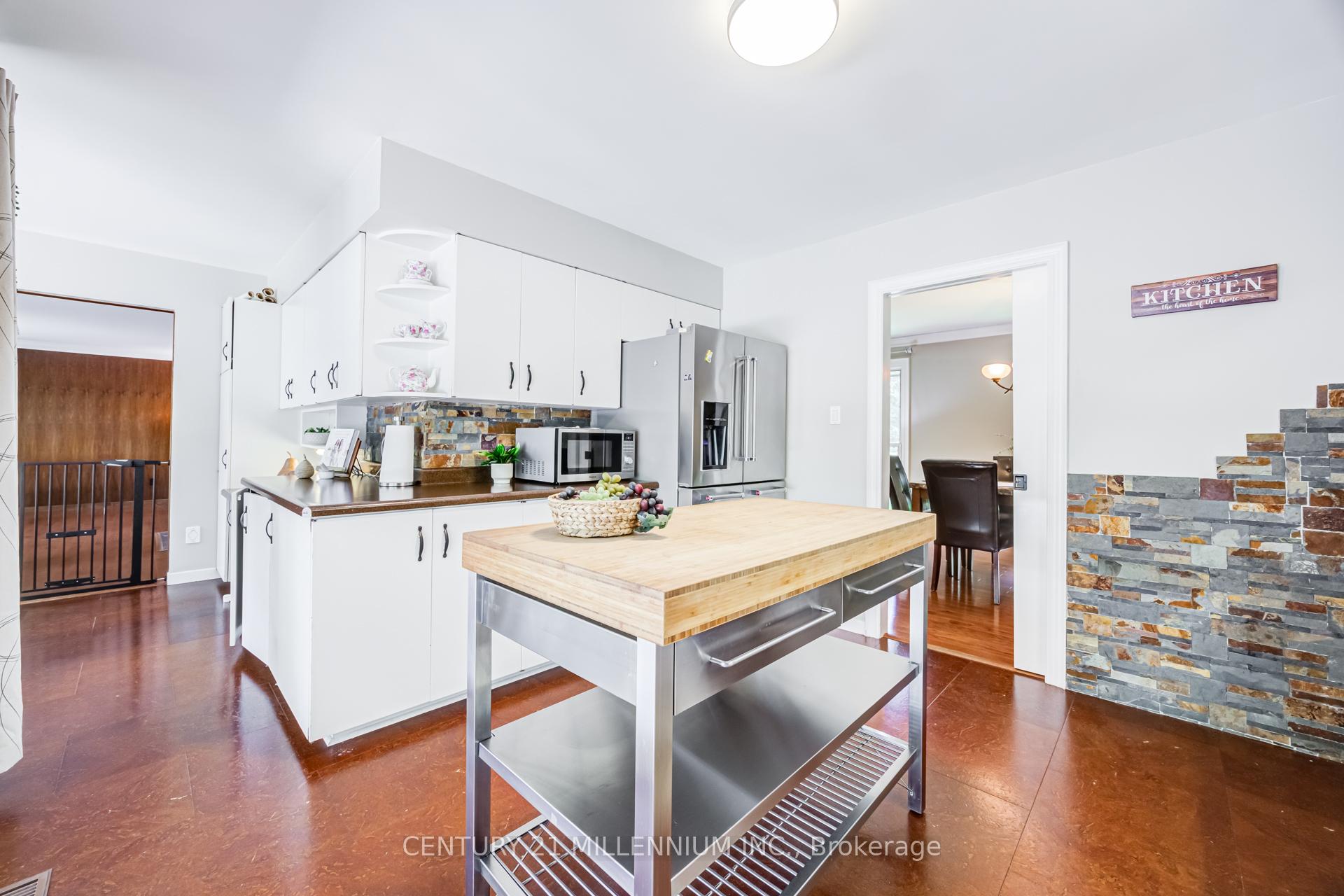Photo 15 of 44 Gibson Lake Drive, Caledon, Palgrave — HOMEH