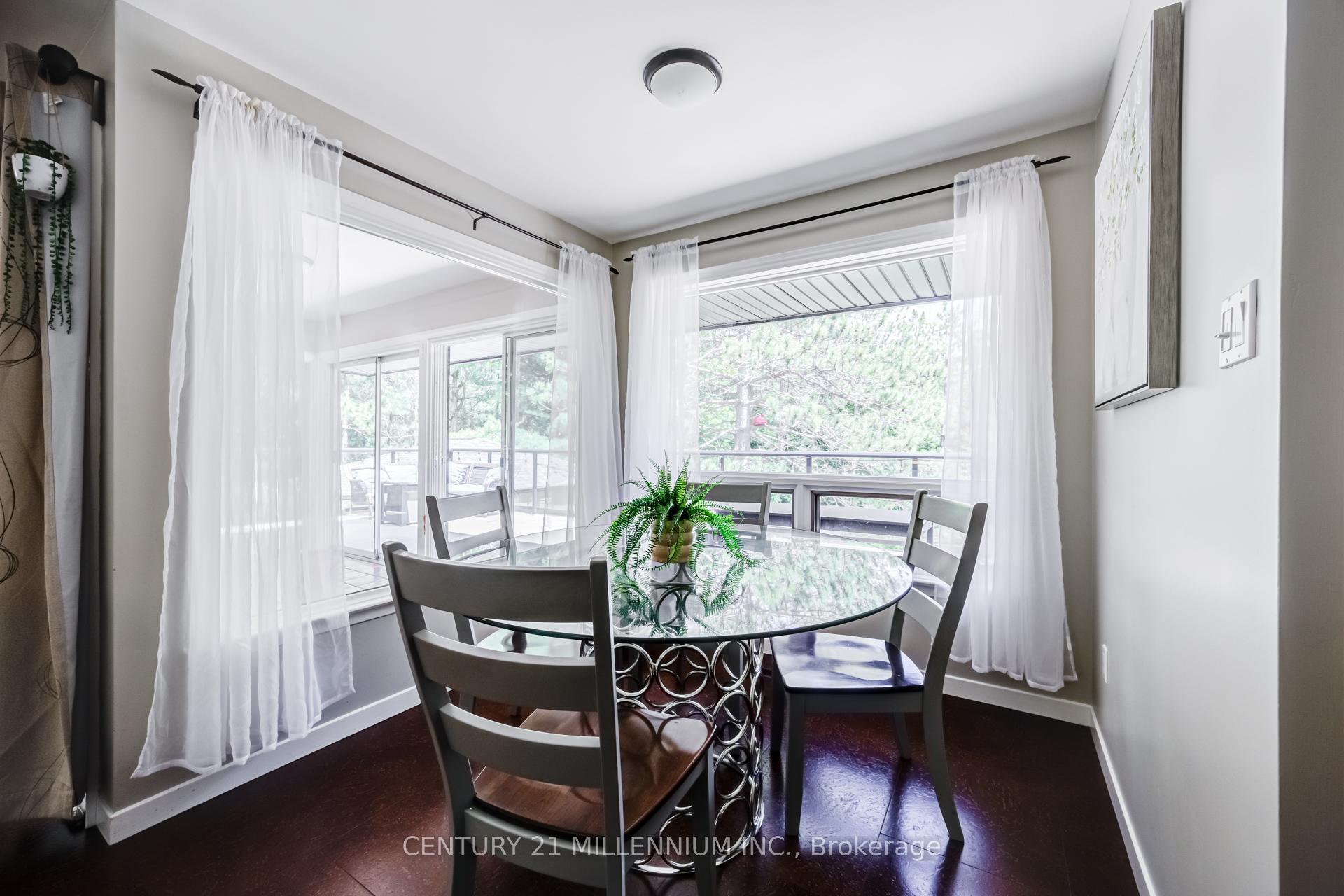 Photo 16 of 44 Gibson Lake Drive, Caledon, Palgrave — HOMEH