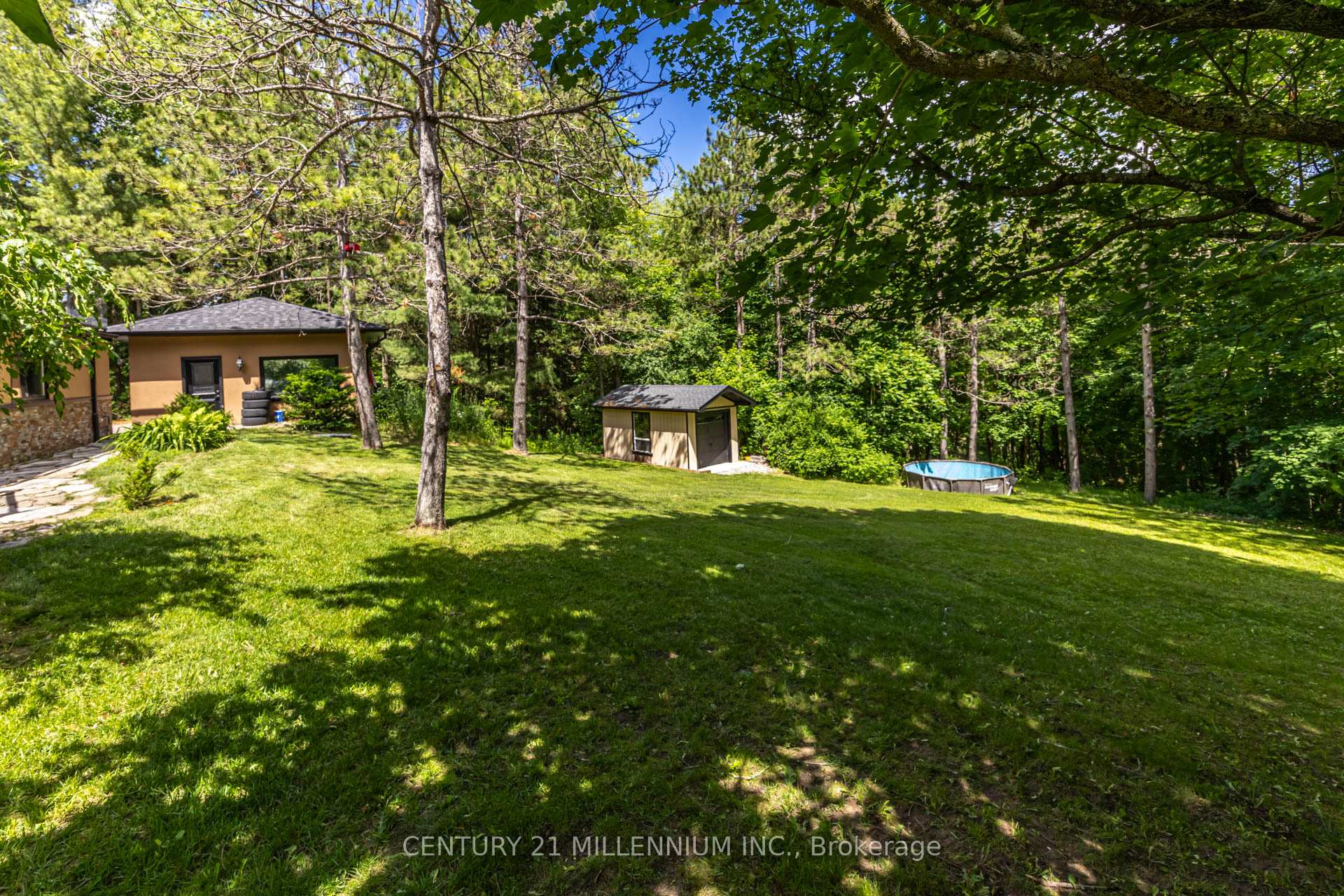 Photo 32 of 44 Gibson Lake Drive, Caledon, Palgrave — HOMEH