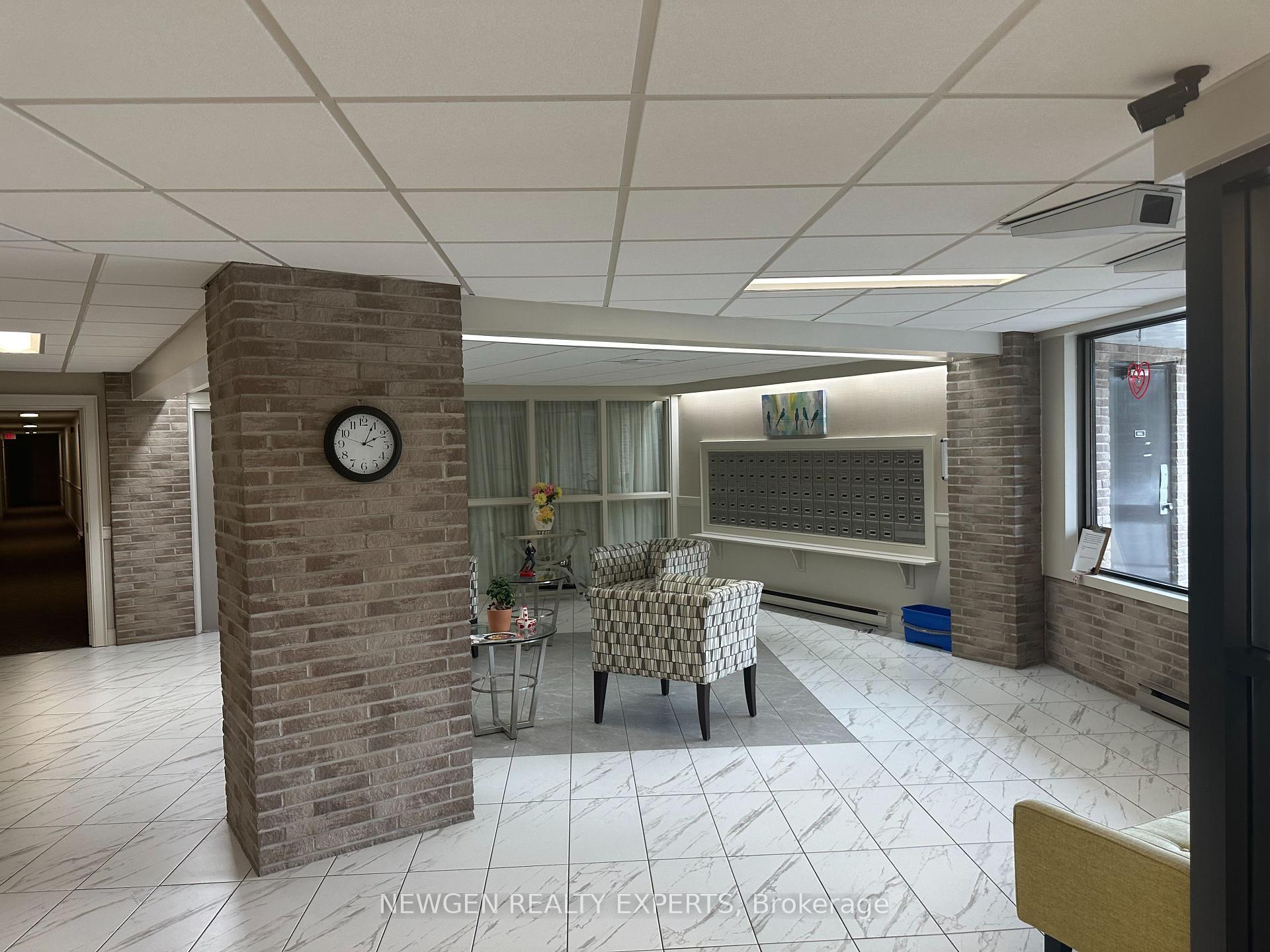 Photo 2 of Unit 112, 334 Queen Mary Road, Kingston, West of Sir John A. Blvd — HOMEH