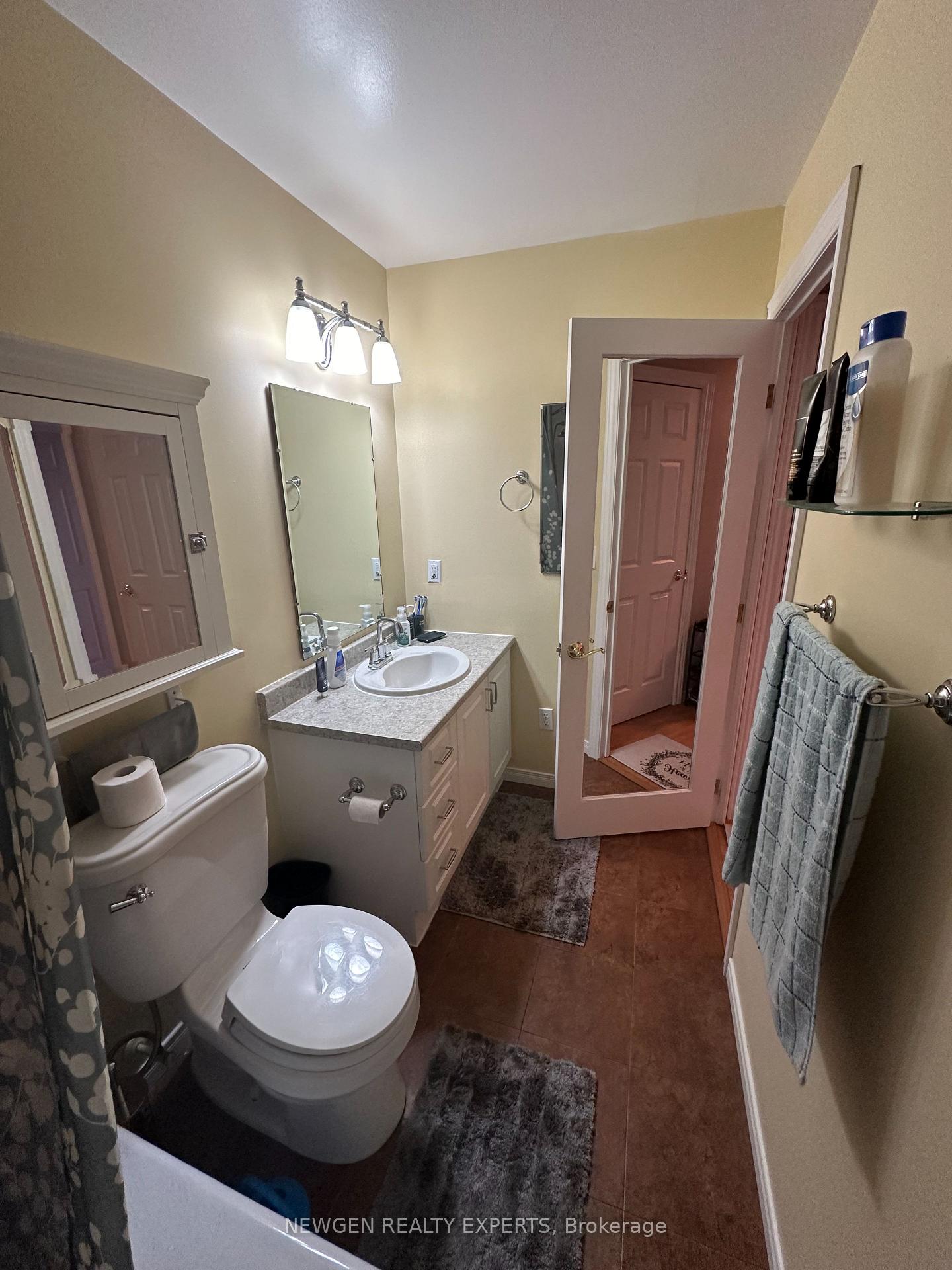 Photo 11 of Unit 112, 334 Queen Mary Road, Kingston, West of Sir John A. Blvd — HOMEH