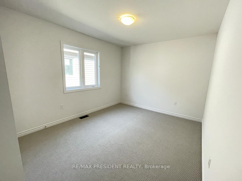 Photo 18 of 35 Whitton Drive, Brantford, Empire — HOMEH