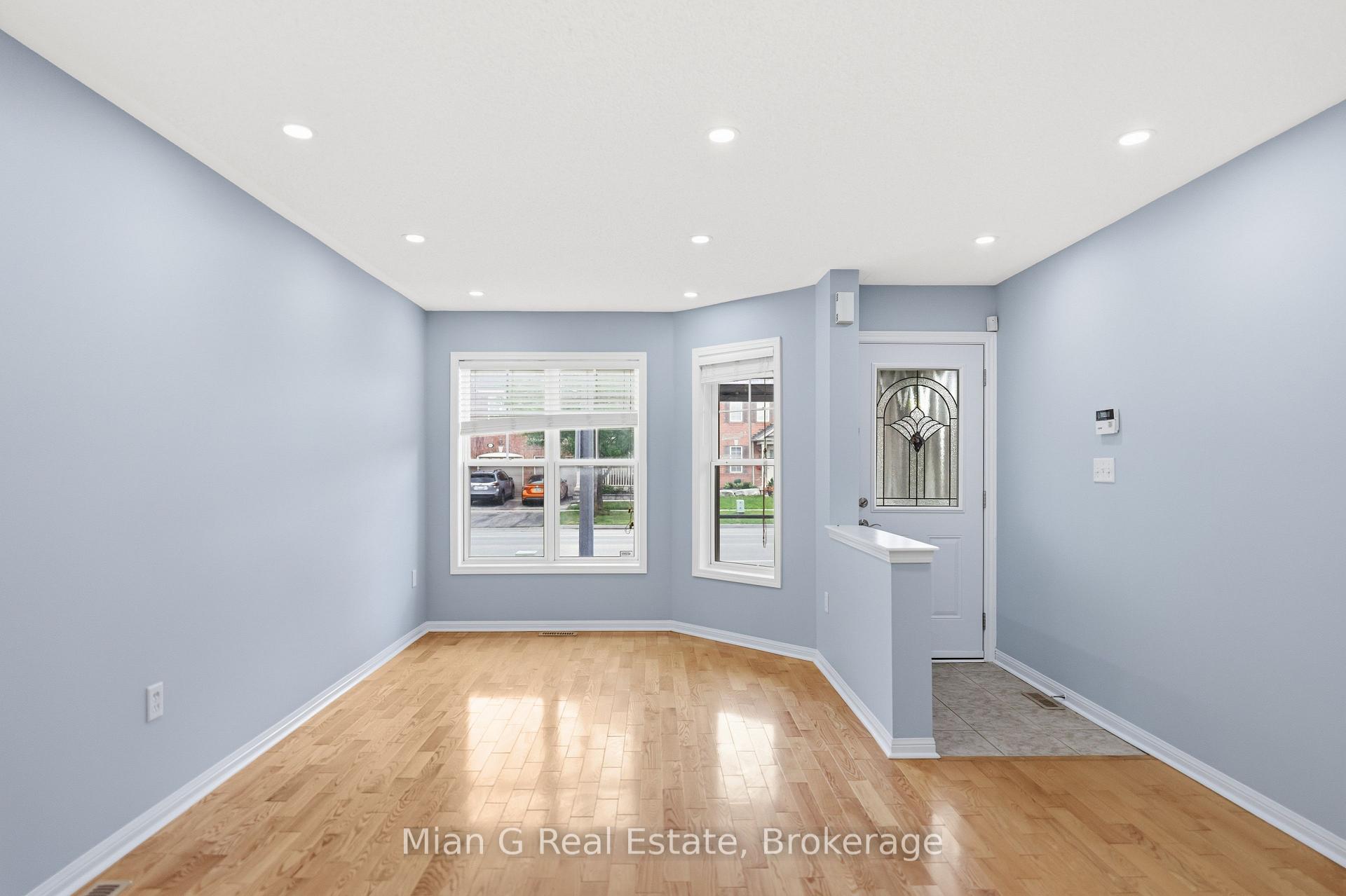 Photo 4 of 1056 Clark Boulevard, Milton, Beaty — HOMEH