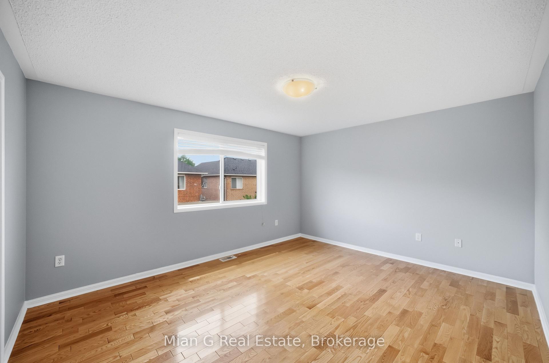 Photo 6 of 1056 Clark Boulevard, Milton, Beaty — HOMEH
