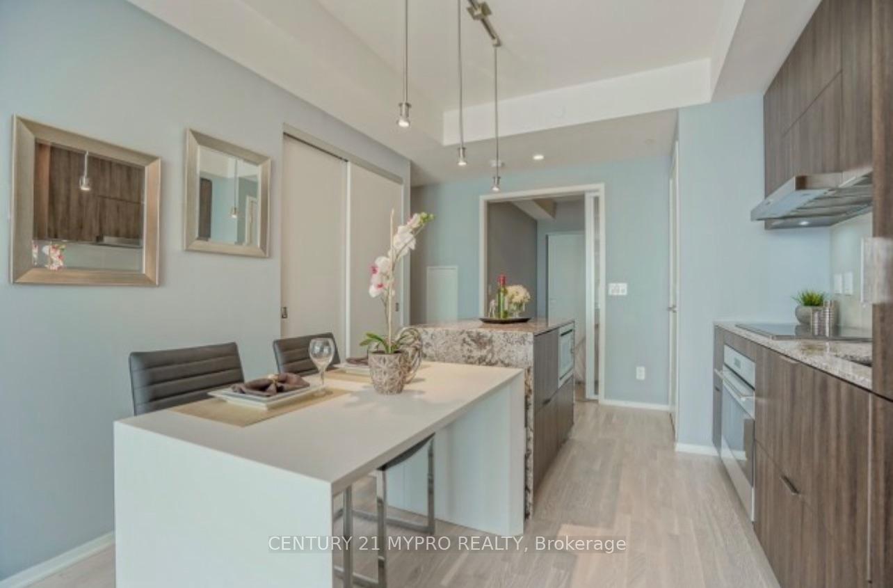 Photo 4 of Unit 5808, 1 Bloor Street E, Toronto, Church-Yonge Corridor — HOMEH