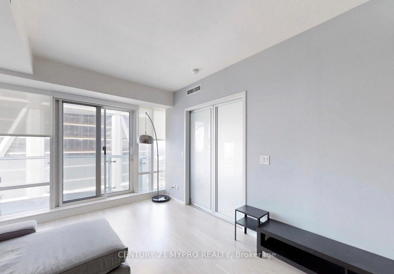 Photo 7 of Unit 5808, 1 Bloor Street E, Toronto, Church-Yonge Corridor — HOMEH