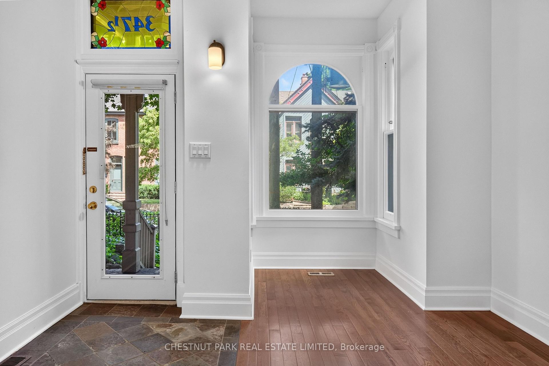 Photo 2 of 347 1/2 Wellesley Street E, Toronto, Cabbagetown-South St. James Town — HOMEH