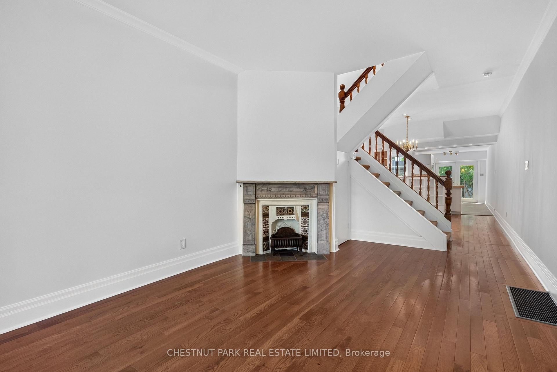 Photo 3 of 347 1/2 Wellesley Street E, Toronto, Cabbagetown-South St. James Town — HOMEH
