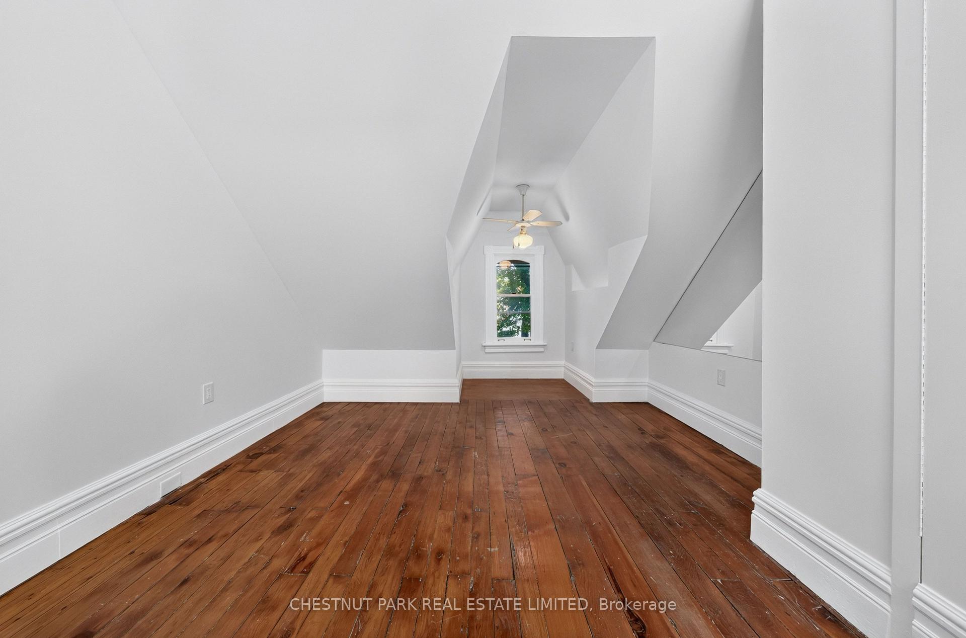Photo 18 of 347 1/2 Wellesley Street E, Toronto, Cabbagetown-South St. James Town — HOMEH