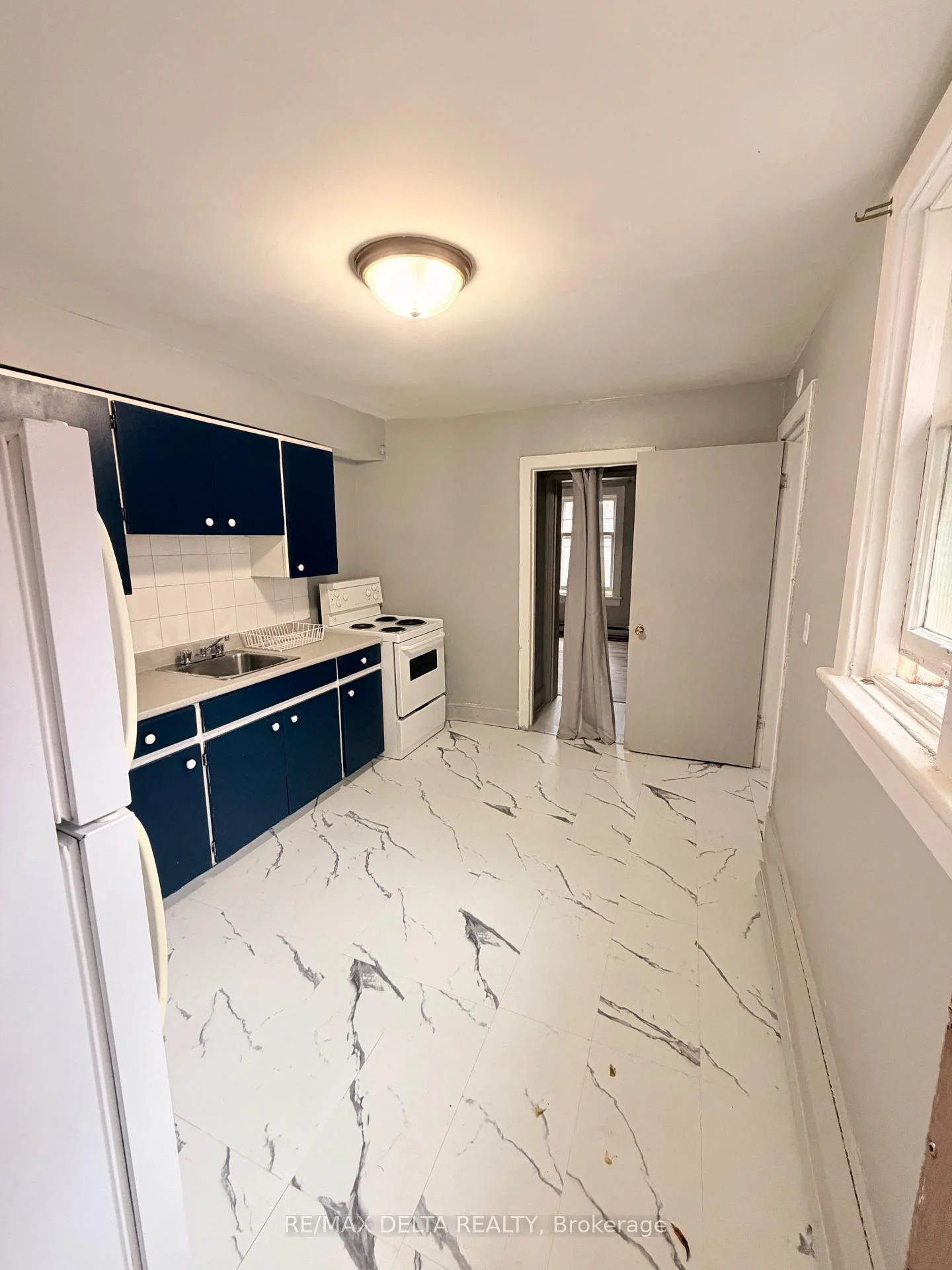 Photo 10 of Unit 2, 514 Bay Street, Ottawa, Ottawa Centre — HOMEH
