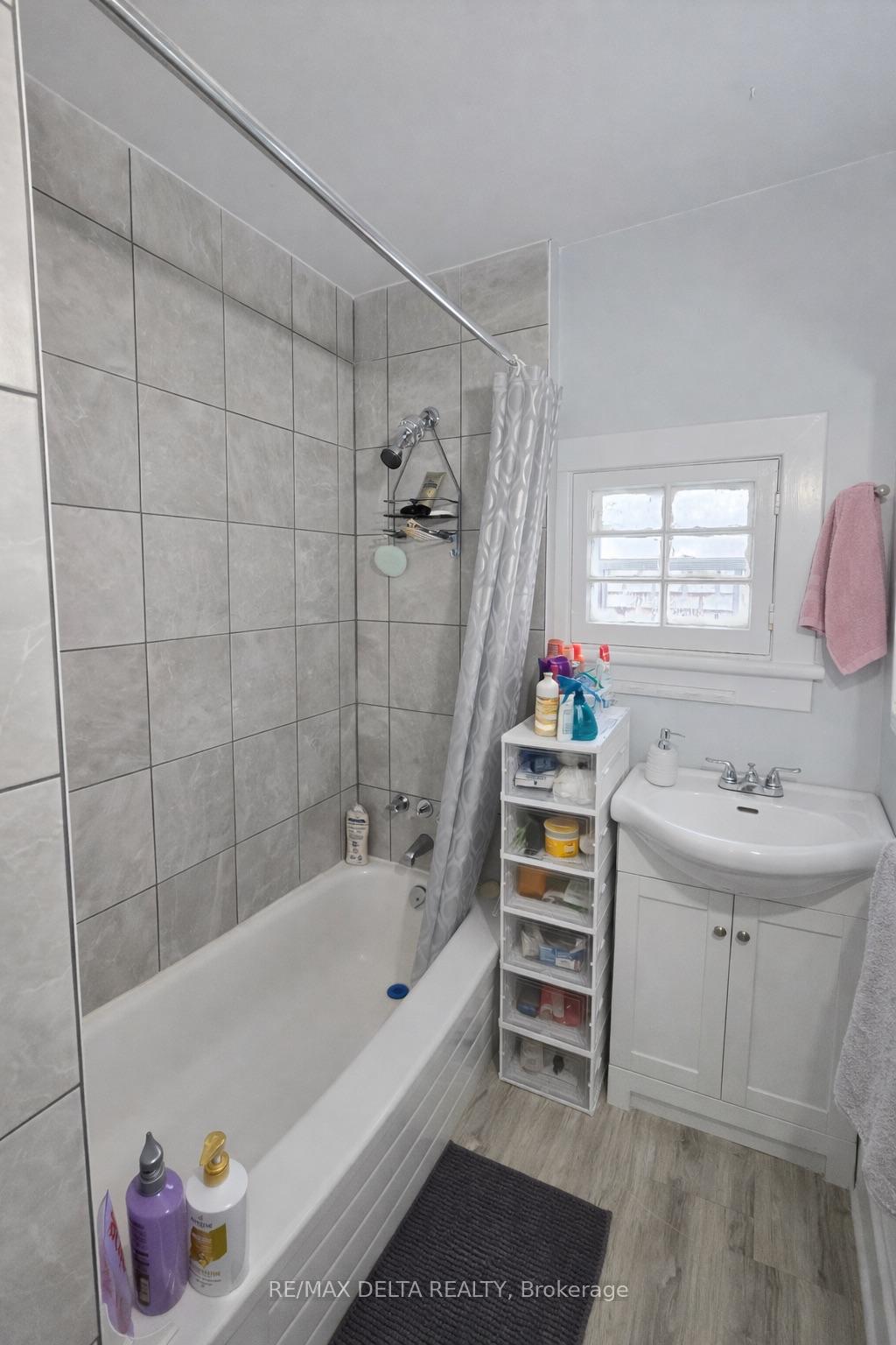 Photo 6 of Unit 4, 514 Bay Street, Ottawa, Ottawa Centre — HOMEH