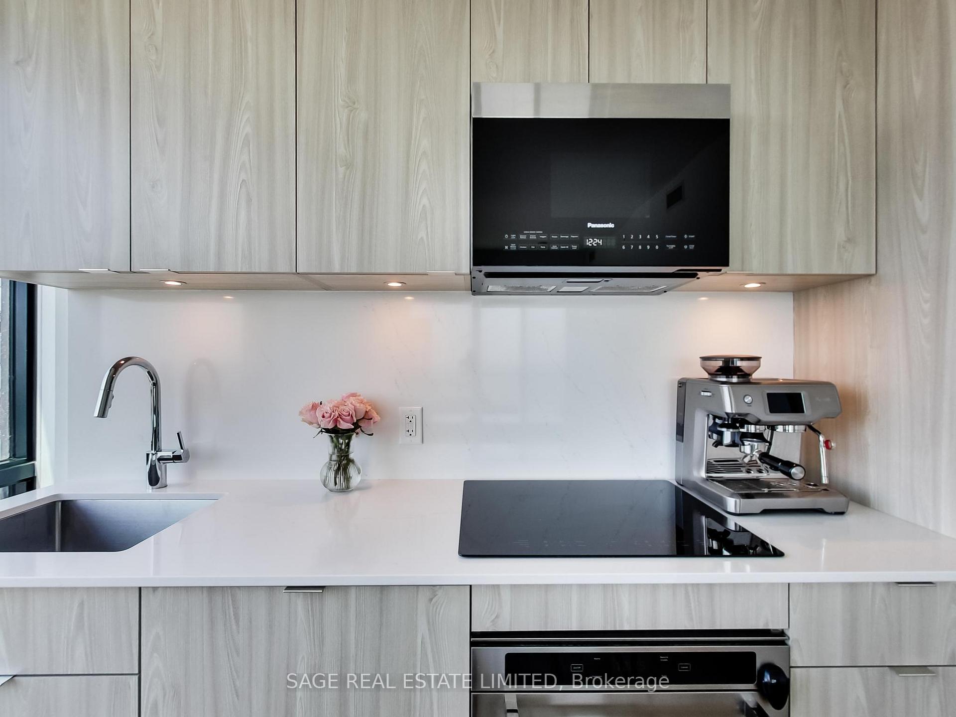 Photo 13 of Unit 817, 251 Masonry Way, Mississauga, Port Credit — HOMEH