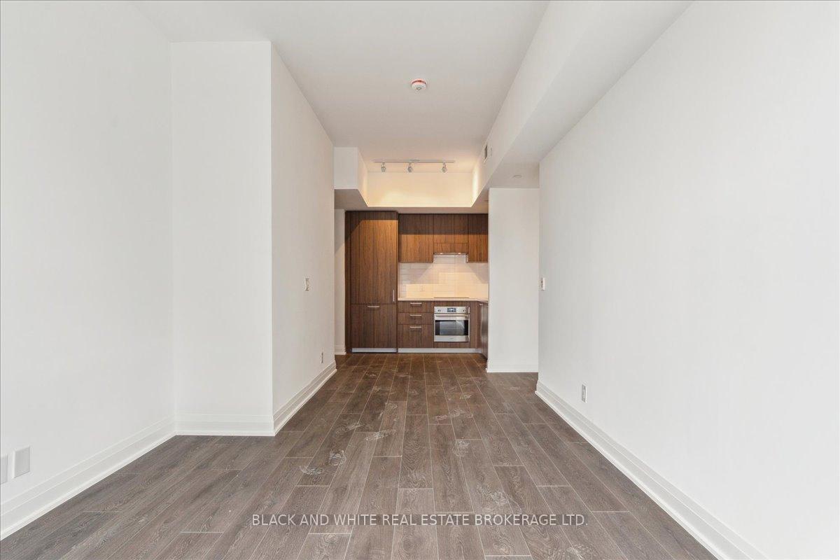 Photo 9 of Unit 1111, 33 Frederick Todd Way, Toronto, Leaside — HOMEH