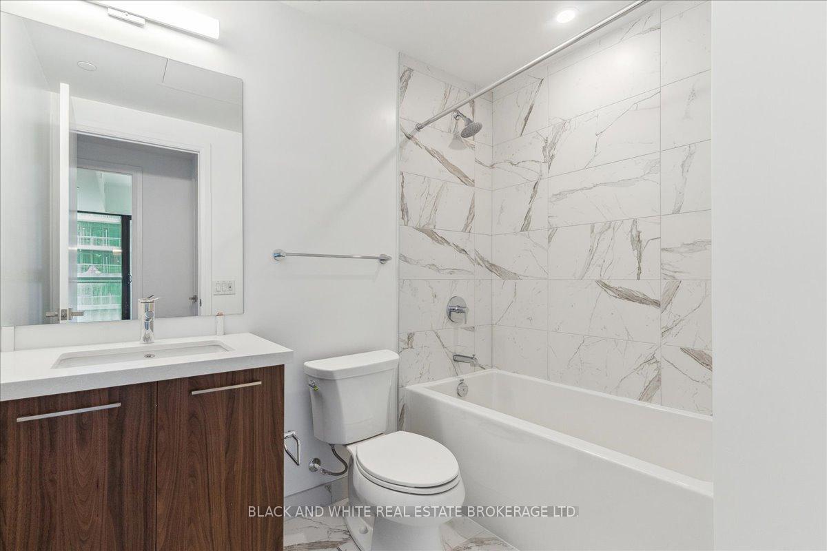 Photo 10 of Unit 1111, 33 Frederick Todd Way, Toronto, Leaside — HOMEH