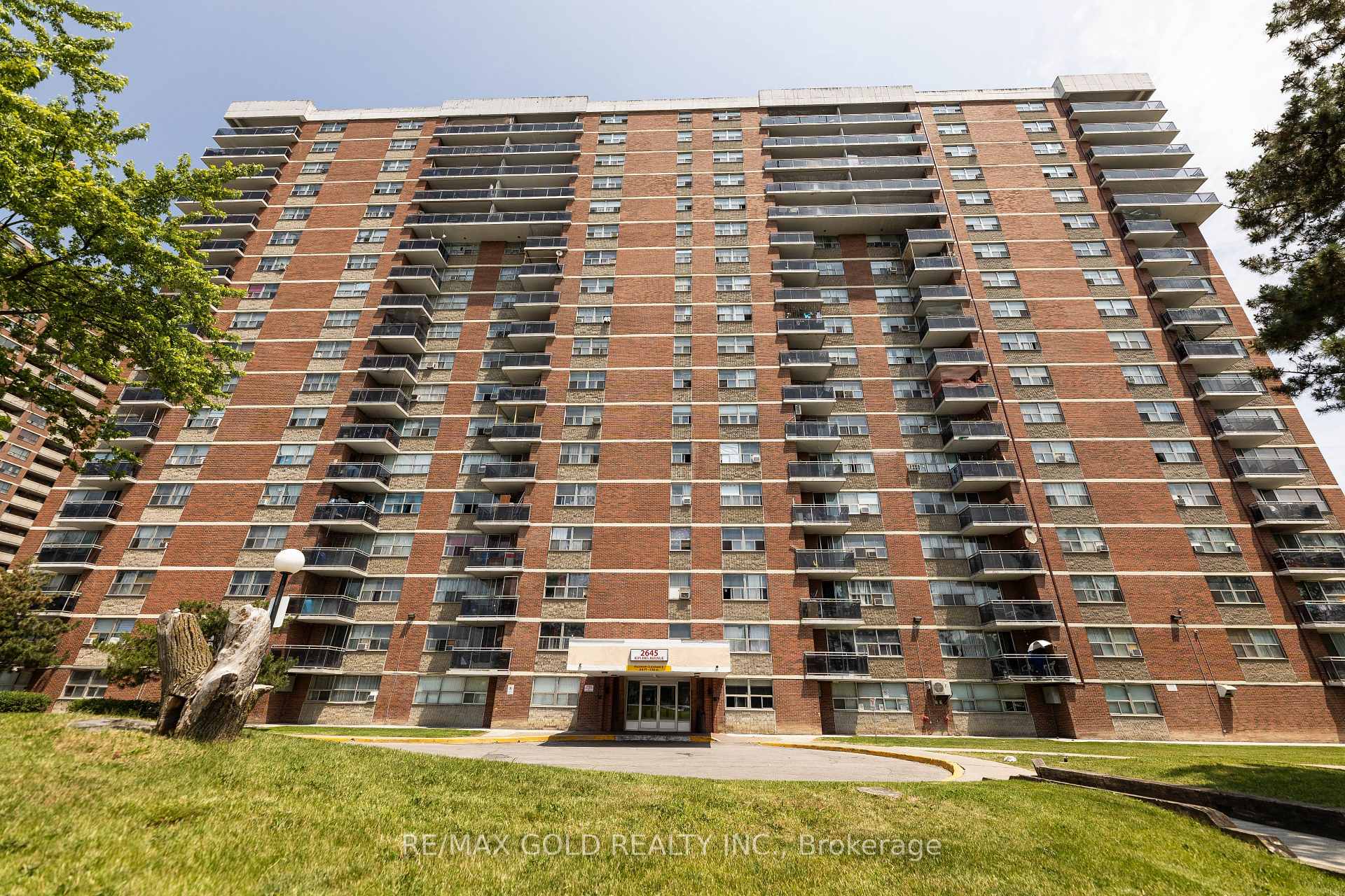Photo 2 of Unit 812, 2645 Kipling Avenue, Etobicoke, Mount Olive-Silverstone-Jamestown — HOMEH