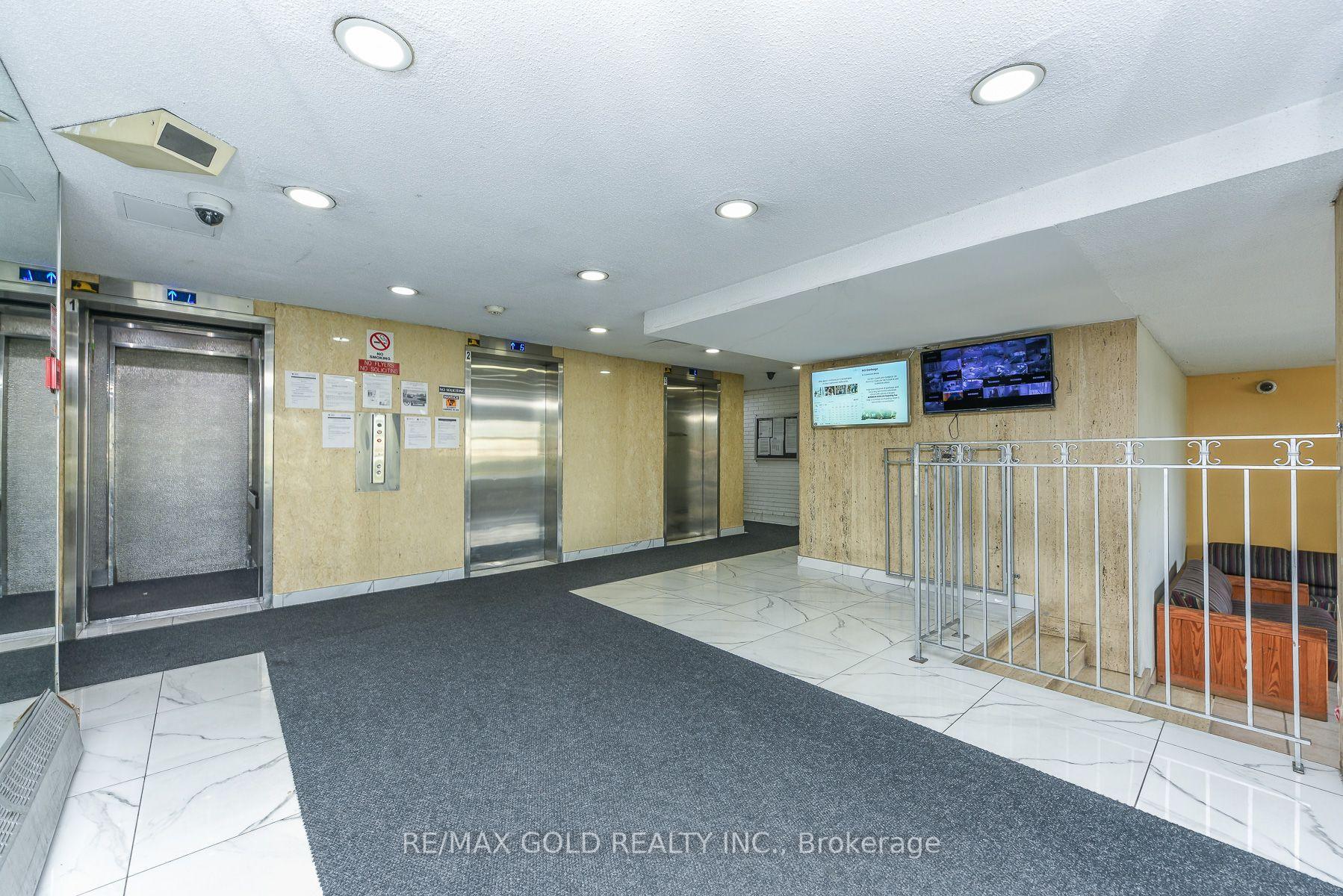 Photo 4 of Unit 812, 2645 Kipling Avenue, Etobicoke, Mount Olive-Silverstone-Jamestown — HOMEH