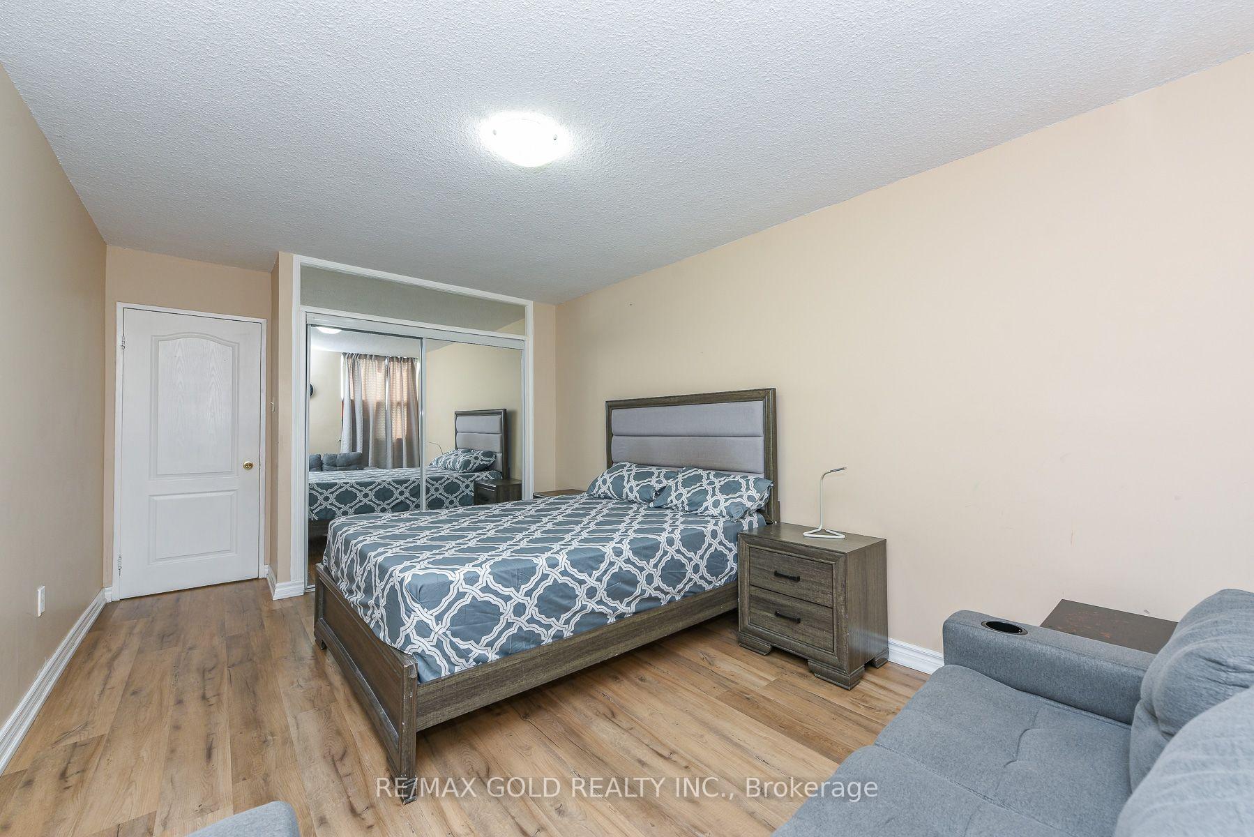 Photo 16 of Unit 812, 2645 Kipling Avenue, Etobicoke, Mount Olive-Silverstone-Jamestown — HOMEH