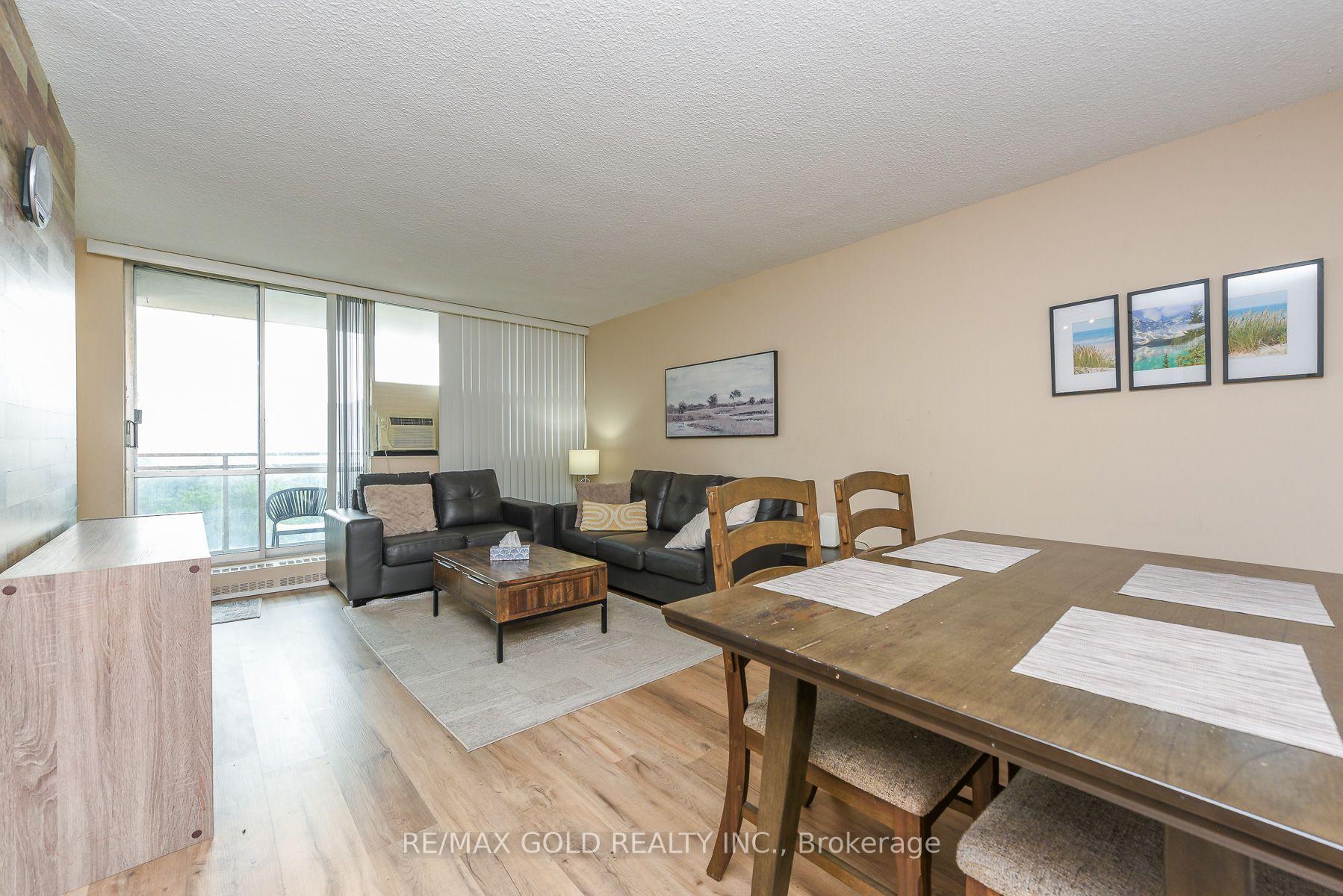 Photo 18 of Unit 812, 2645 Kipling Avenue, Etobicoke, Mount Olive-Silverstone-Jamestown — HOMEH