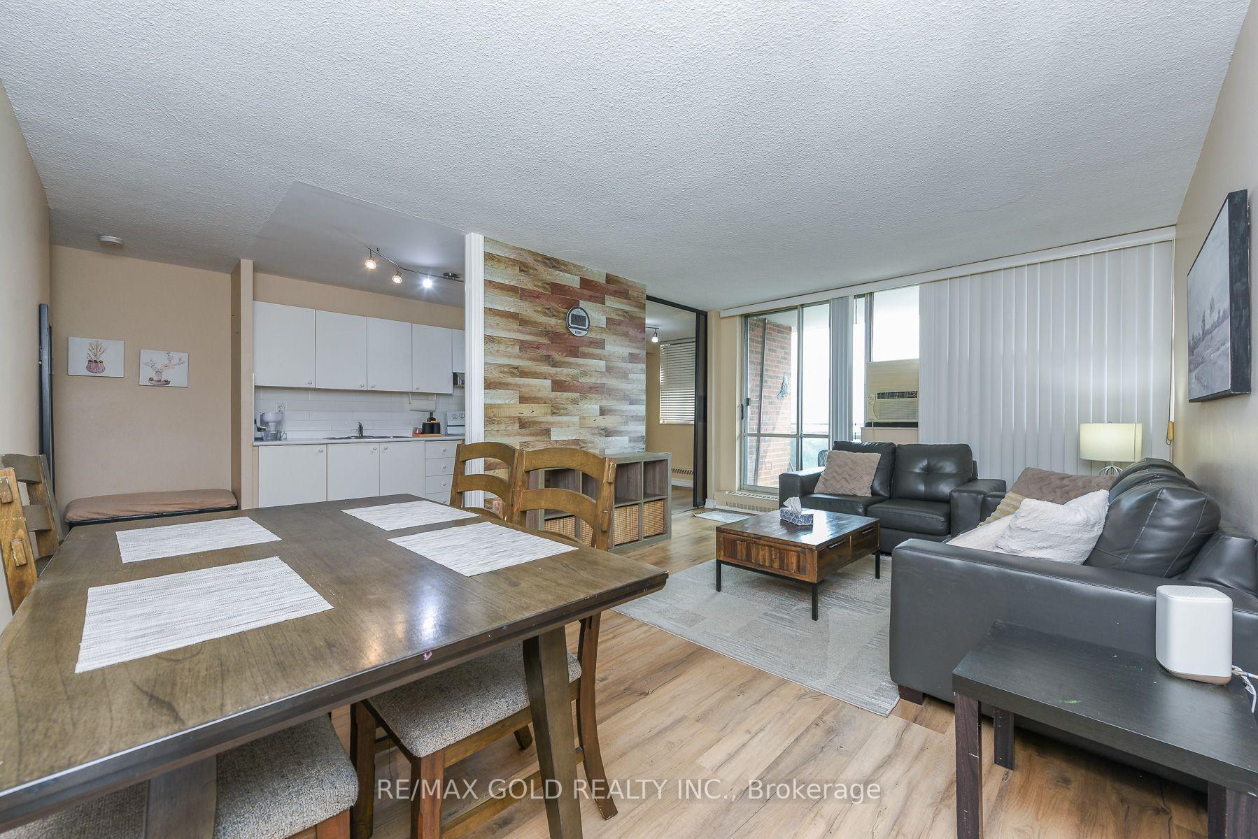Photo 19 of Unit 812, 2645 Kipling Avenue, Etobicoke, Mount Olive-Silverstone-Jamestown — HOMEH