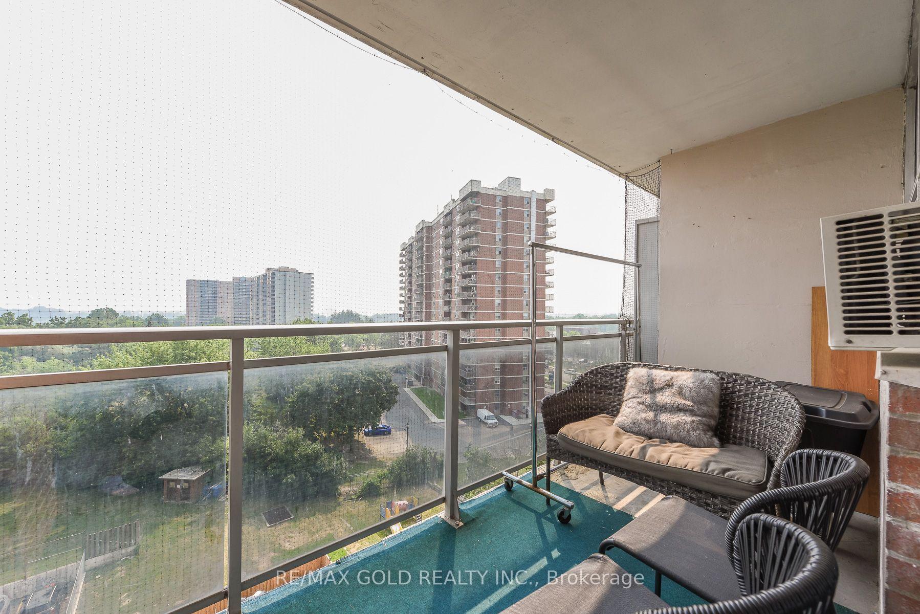 Photo 26 of Unit 812, 2645 Kipling Avenue, Etobicoke, Mount Olive-Silverstone-Jamestown — HOMEH