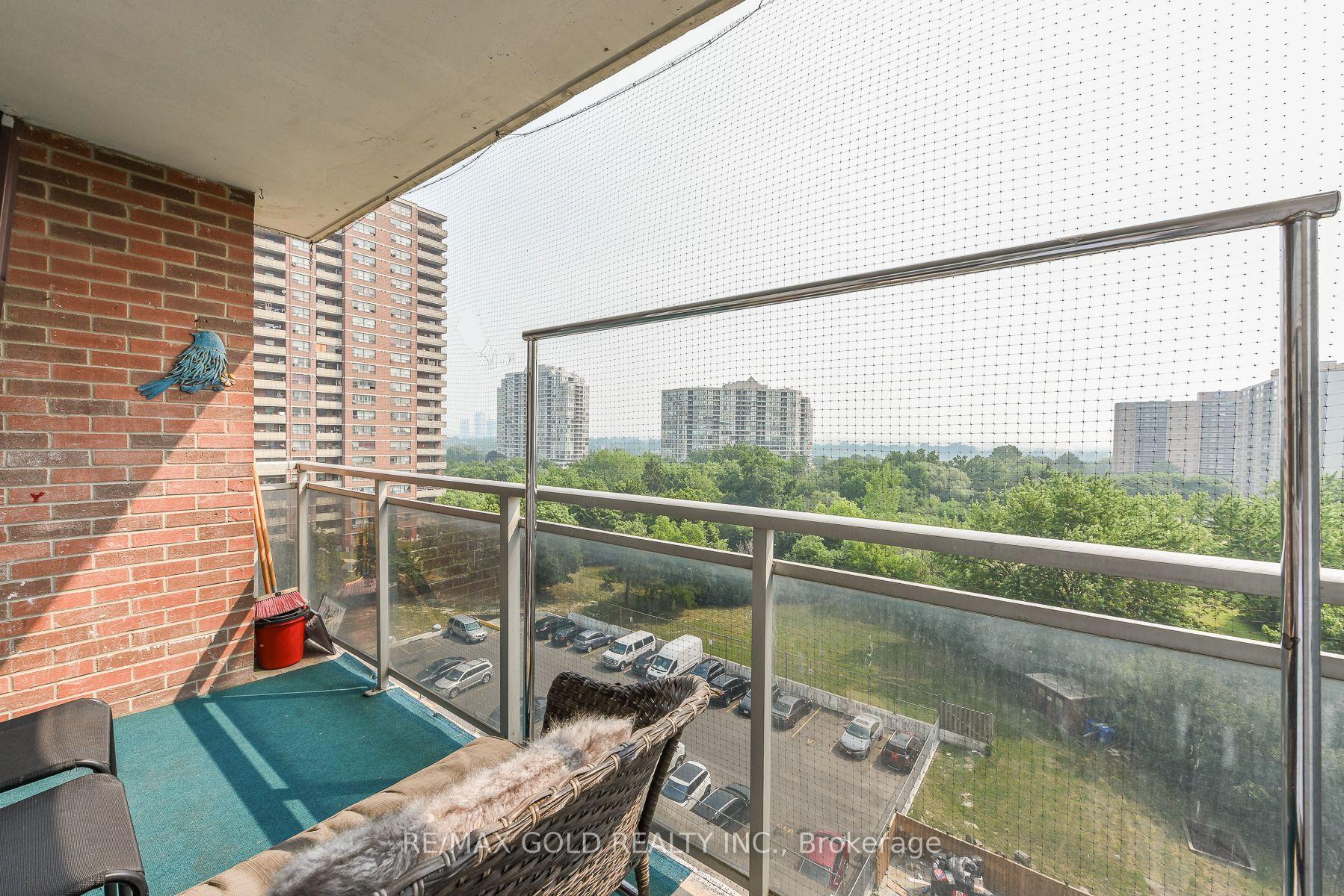 Photo 30 of Unit 812, 2645 Kipling Avenue, Etobicoke, Mount Olive-Silverstone-Jamestown — HOMEH