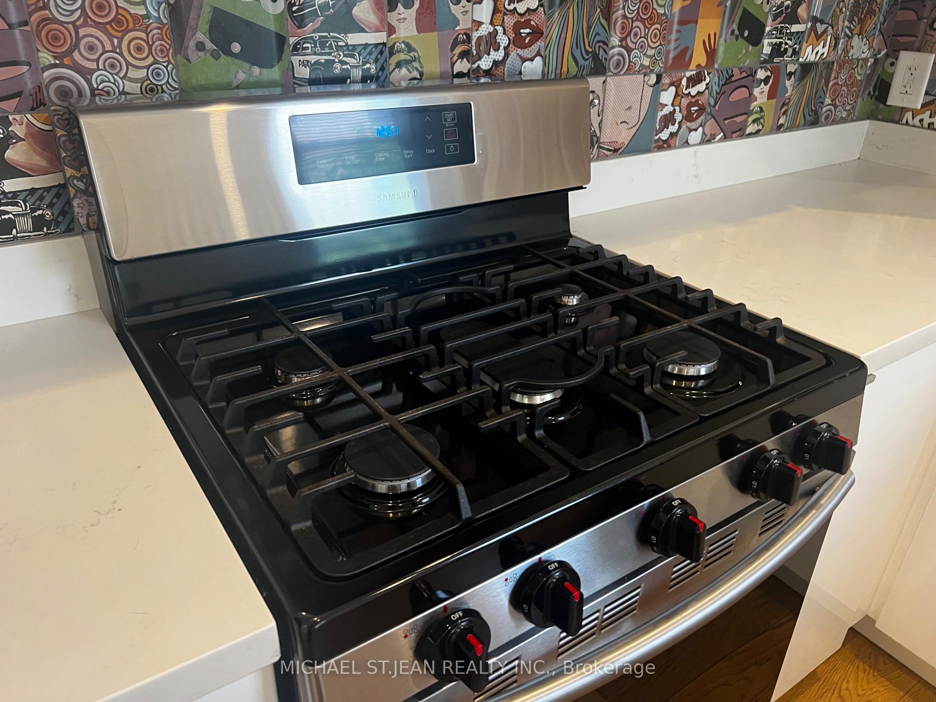 Photo 6 of Unit 2, 158 Wellington Street S, Hamilton, Corktown — HOMEH