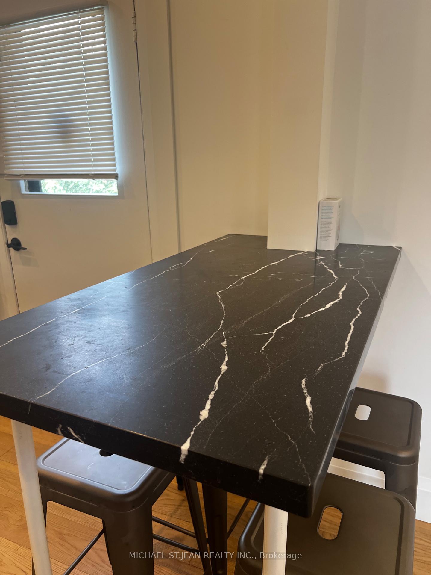 Photo 8 of Unit 2, 158 Wellington Street S, Hamilton, Corktown — HOMEH