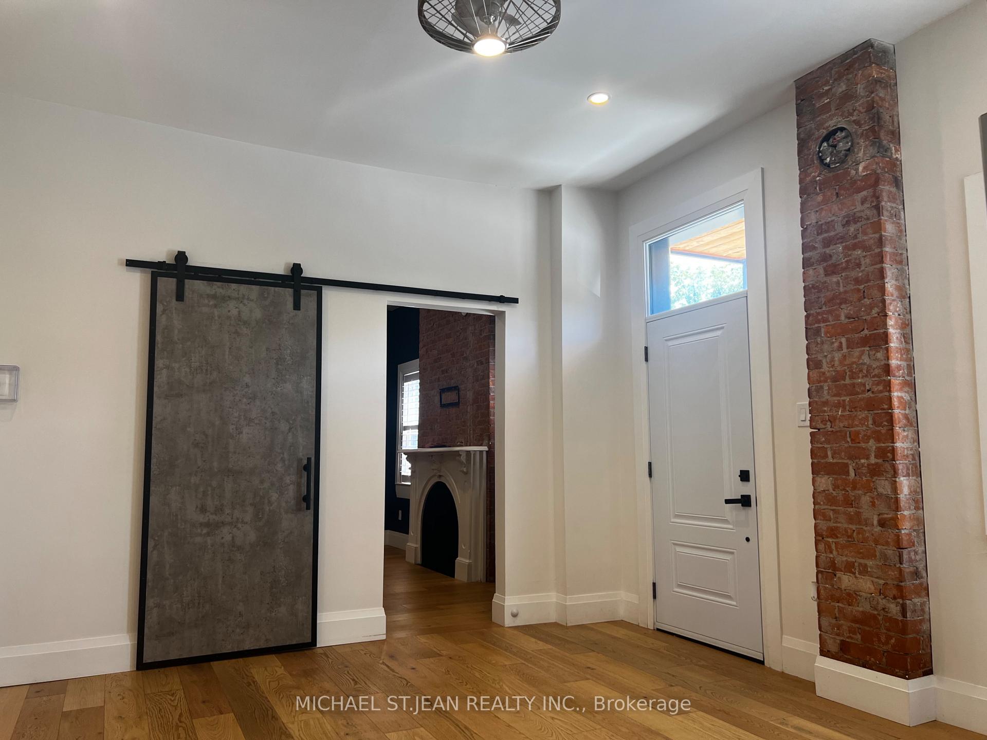 Photo 12 of Unit 2, 158 Wellington Street S, Hamilton, Corktown — HOMEH