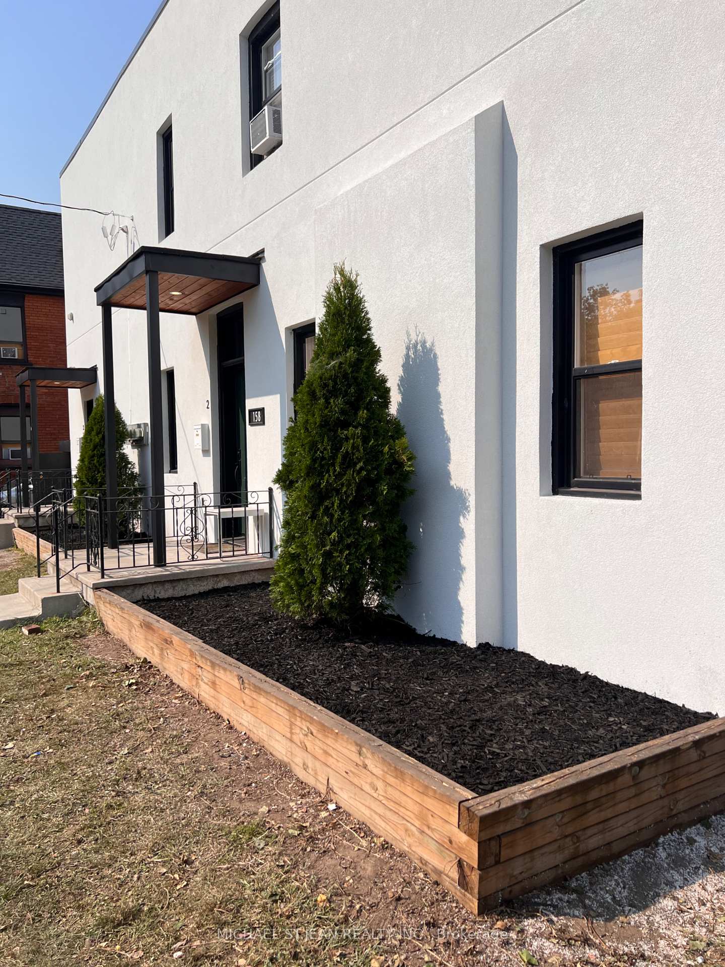 Photo 13 of Unit 2, 158 Wellington Street S, Hamilton, Corktown — HOMEH