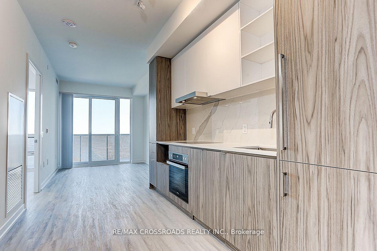 Photo 7 of Unit 6906, 55 Cooper Street, Toronto, Waterfront Communities — HOMEH