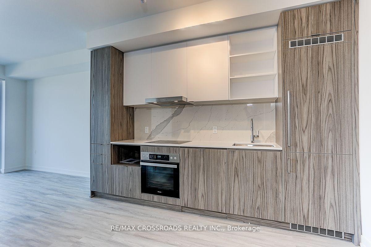 Photo 9 of Unit 6906, 55 Cooper Street, Toronto, Waterfront Communities — HOMEH