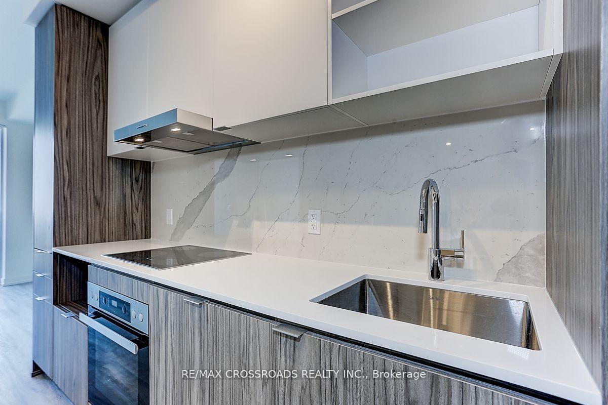 Photo 15 of Unit 6906, 55 Cooper Street, Toronto, Waterfront Communities — HOMEH