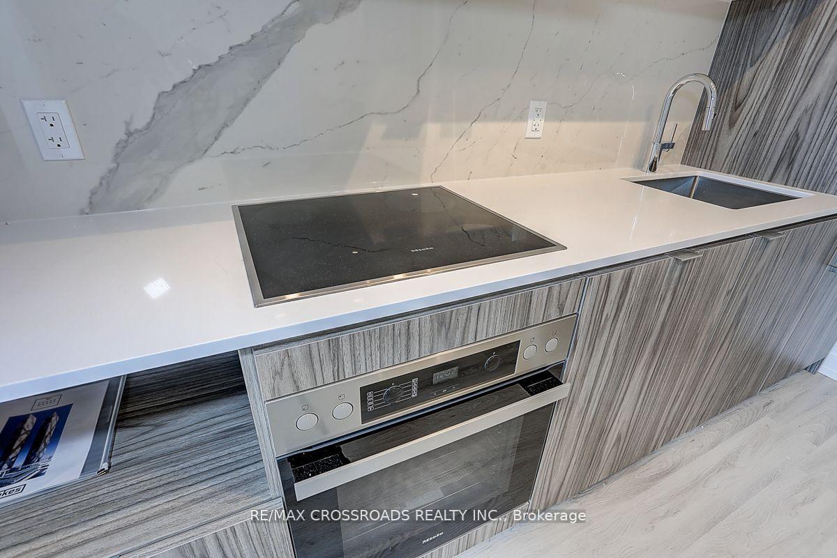 Photo 17 of Unit 6906, 55 Cooper Street, Toronto, Waterfront Communities — HOMEH