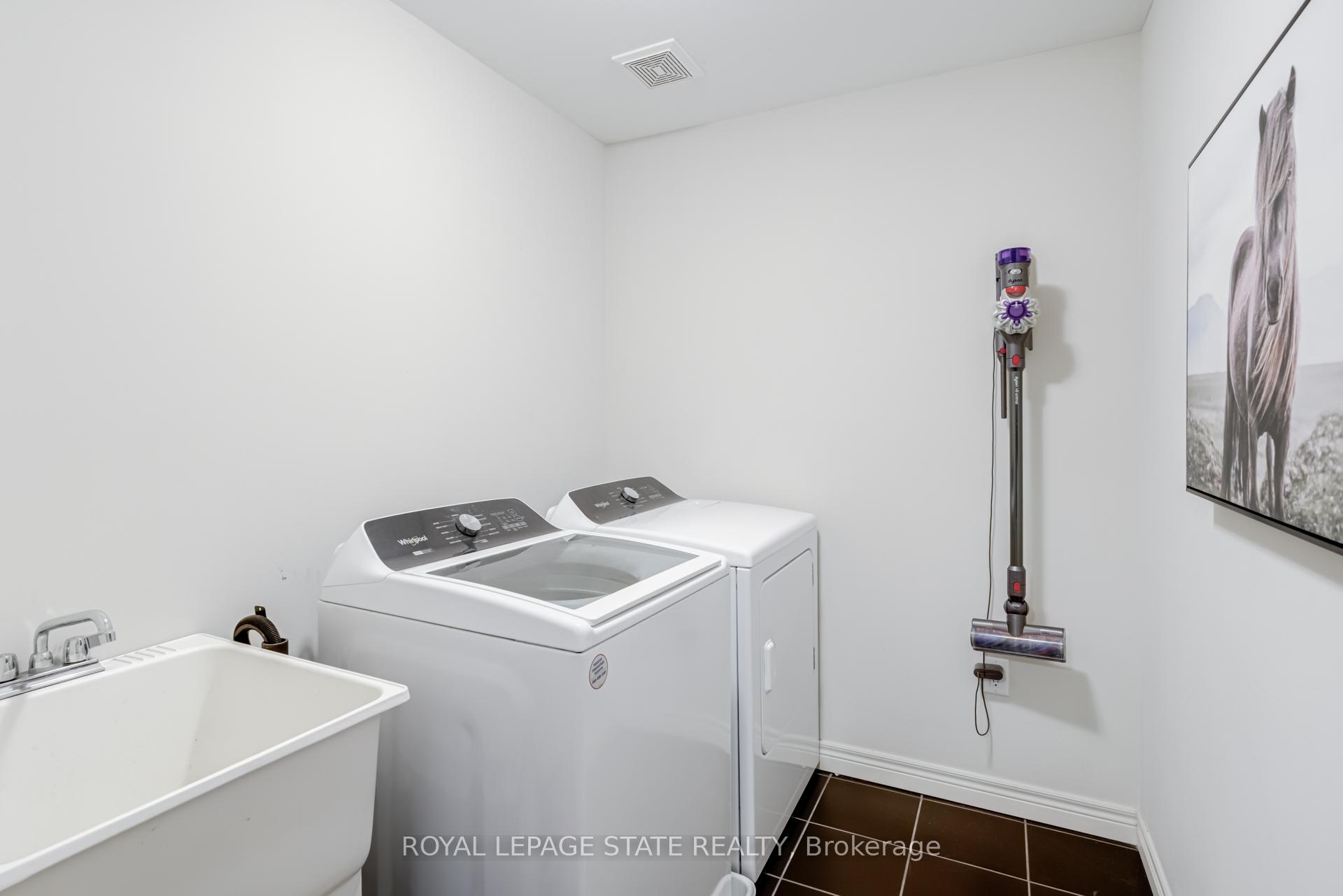 Photo 36 of 7 Kinsman Drive, Hamilton, Binbrook — HOMEH