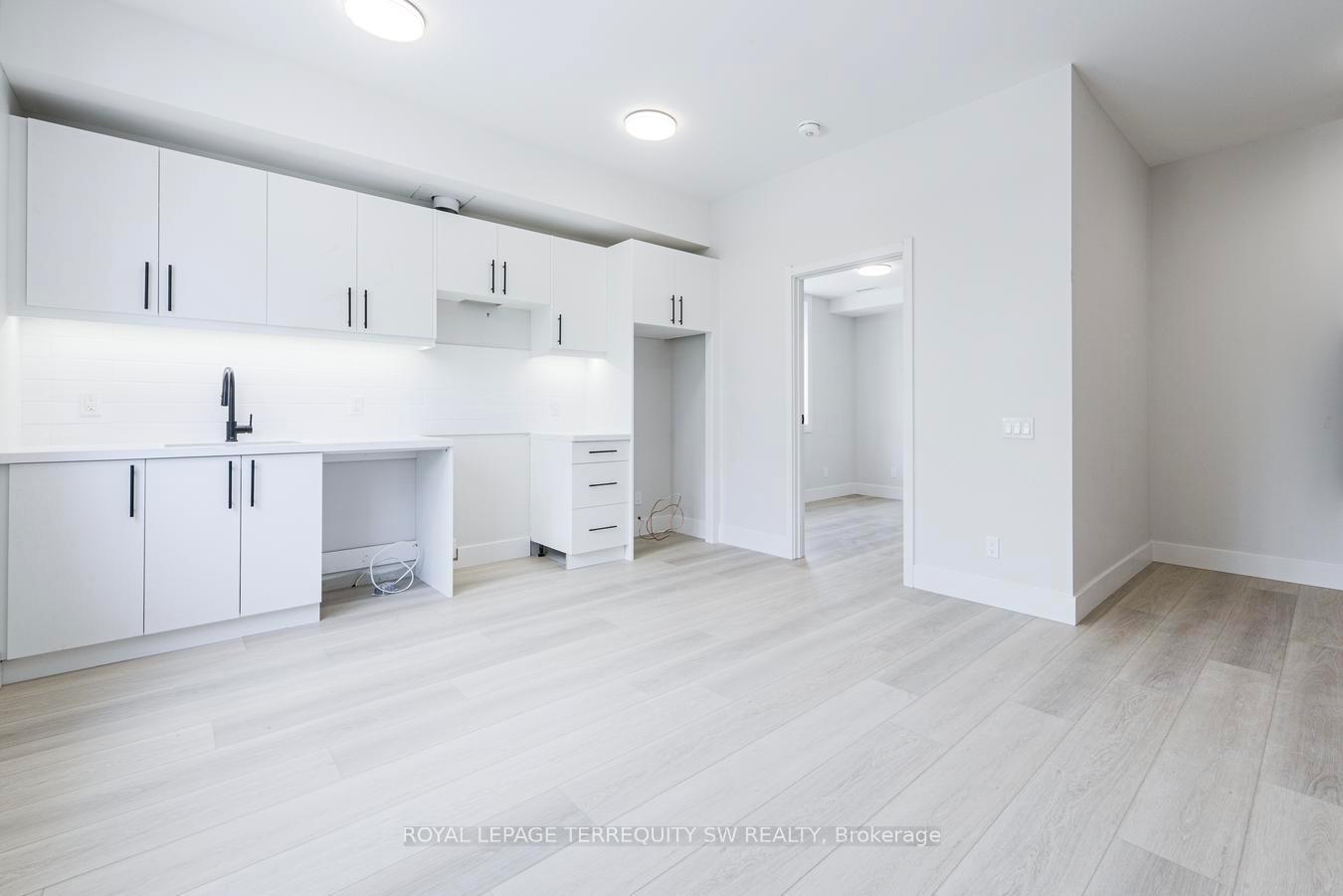 Photo 13 of Unit 204, 145 Clapperton Street, Barrie, Wellington — HOMEH