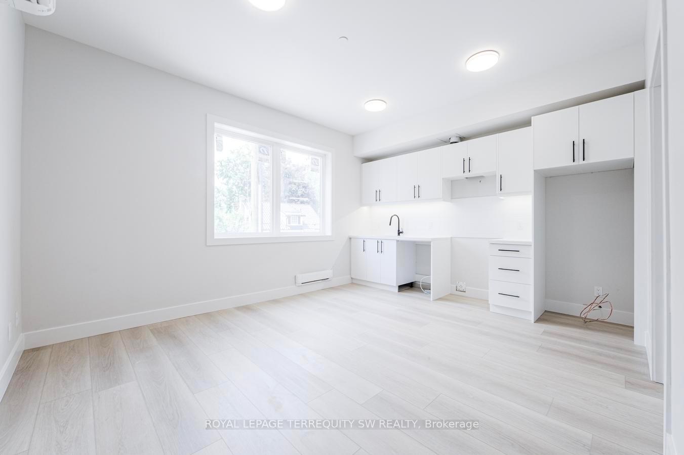 Photo 48 of Unit 204, 145 Clapperton Street, Barrie, Wellington — HOMEH