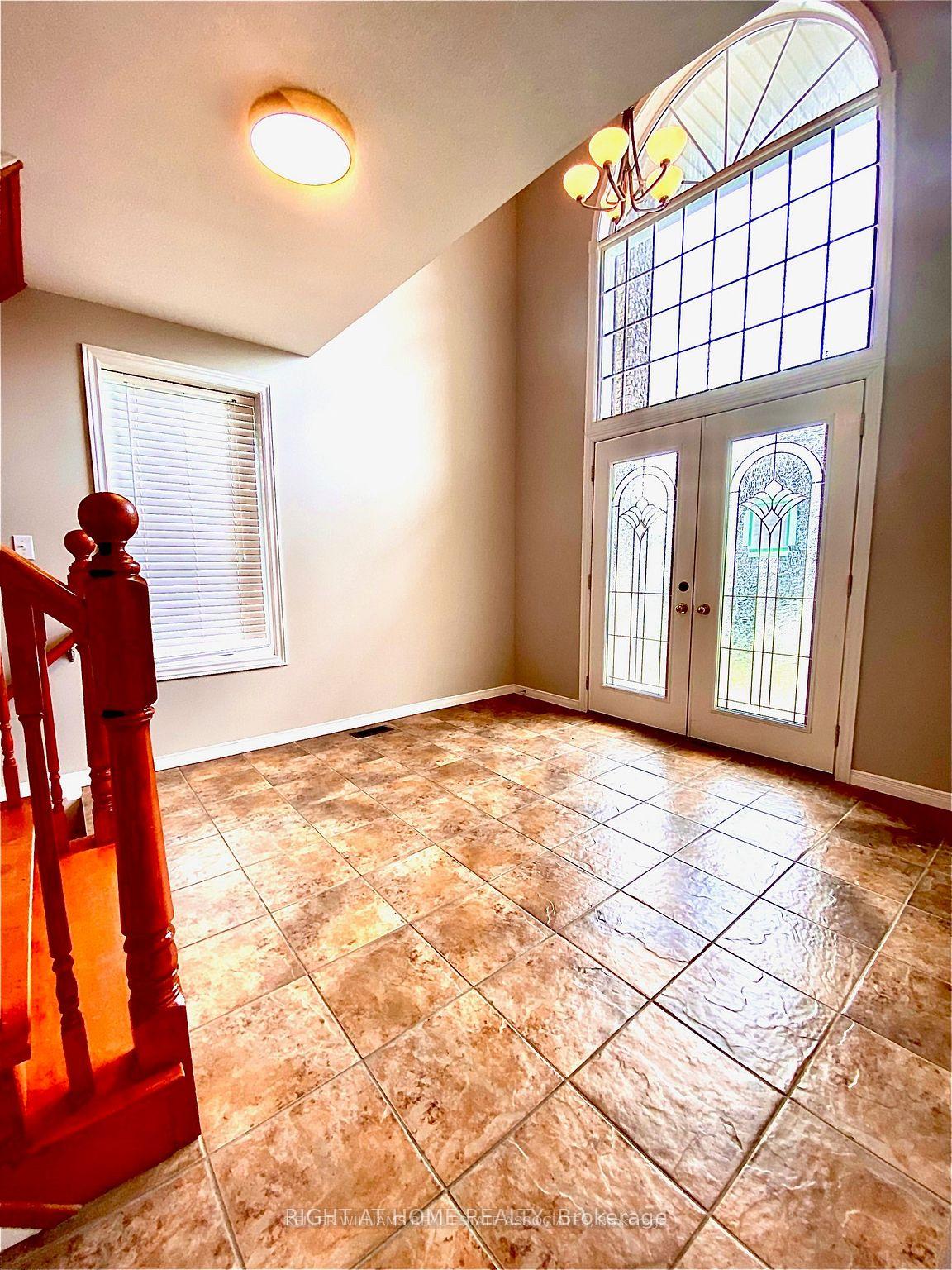 Photo 2 of Unit Upper, 154 Severn Drive, Guelph, Grange Road — HOMEH