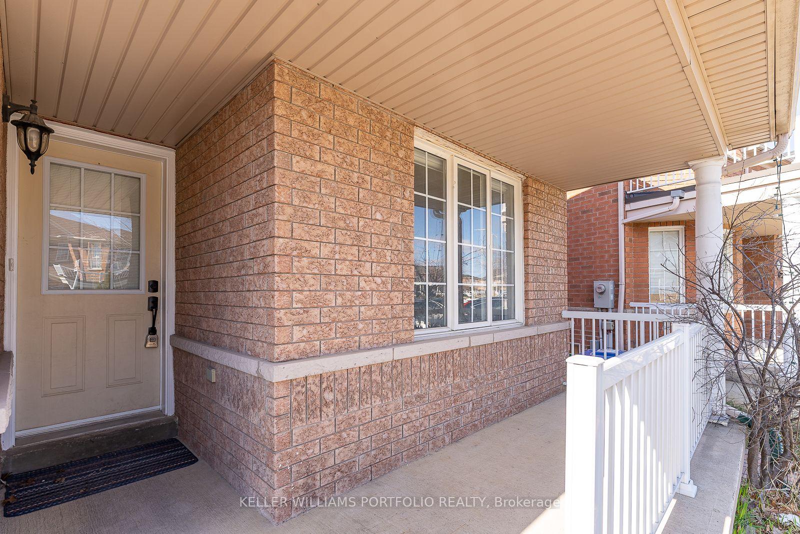 Photo 3 of 99 Dells Crescent, Brampton, Fletcher's Meadow — HOMEH