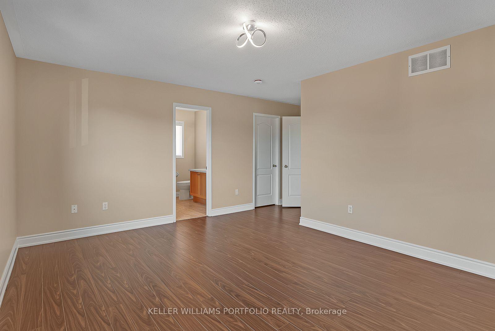Photo 19 of 99 Dells Crescent, Brampton, Fletcher's Meadow — HOMEH