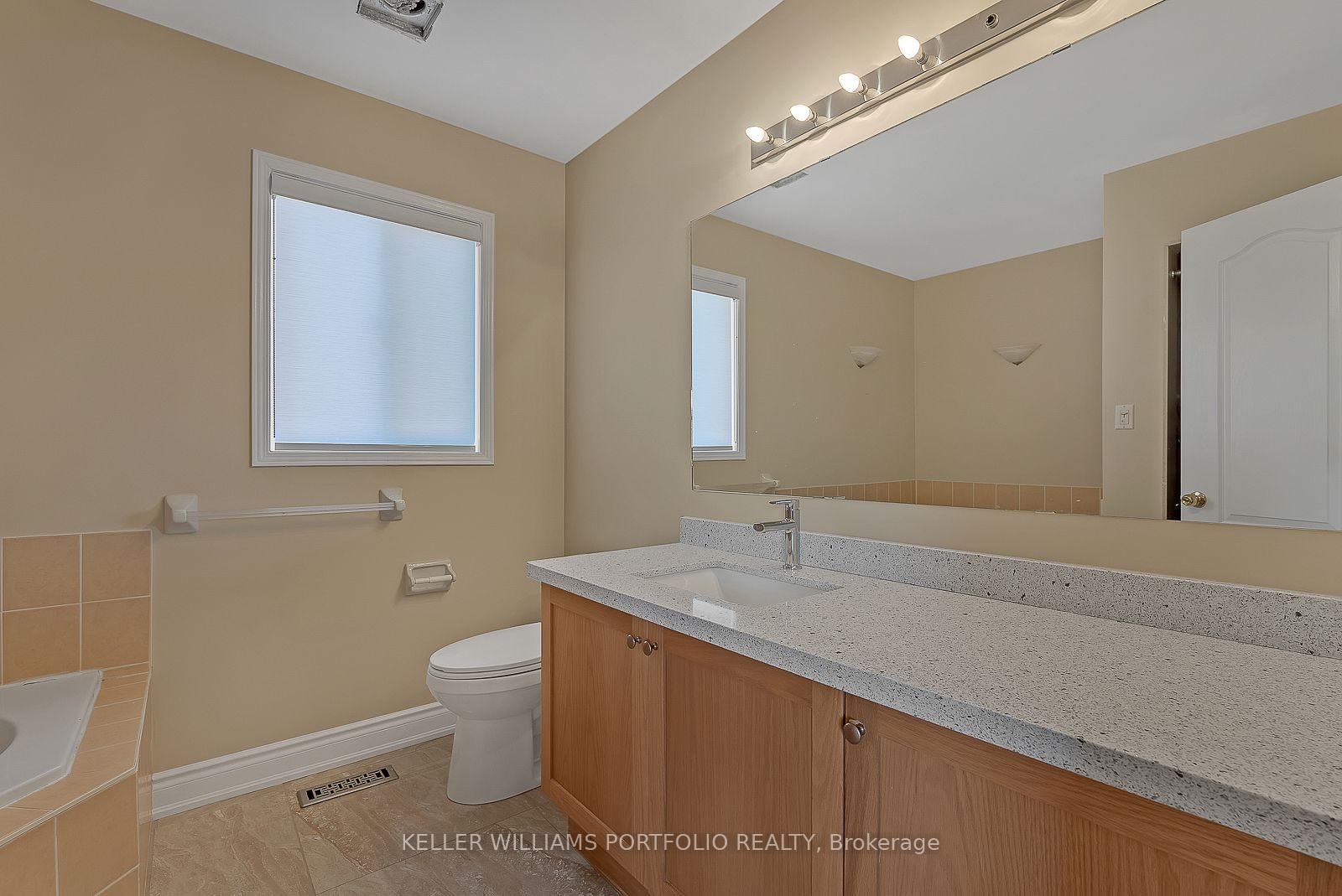 Photo 20 of 99 Dells Crescent, Brampton, Fletcher's Meadow — HOMEH