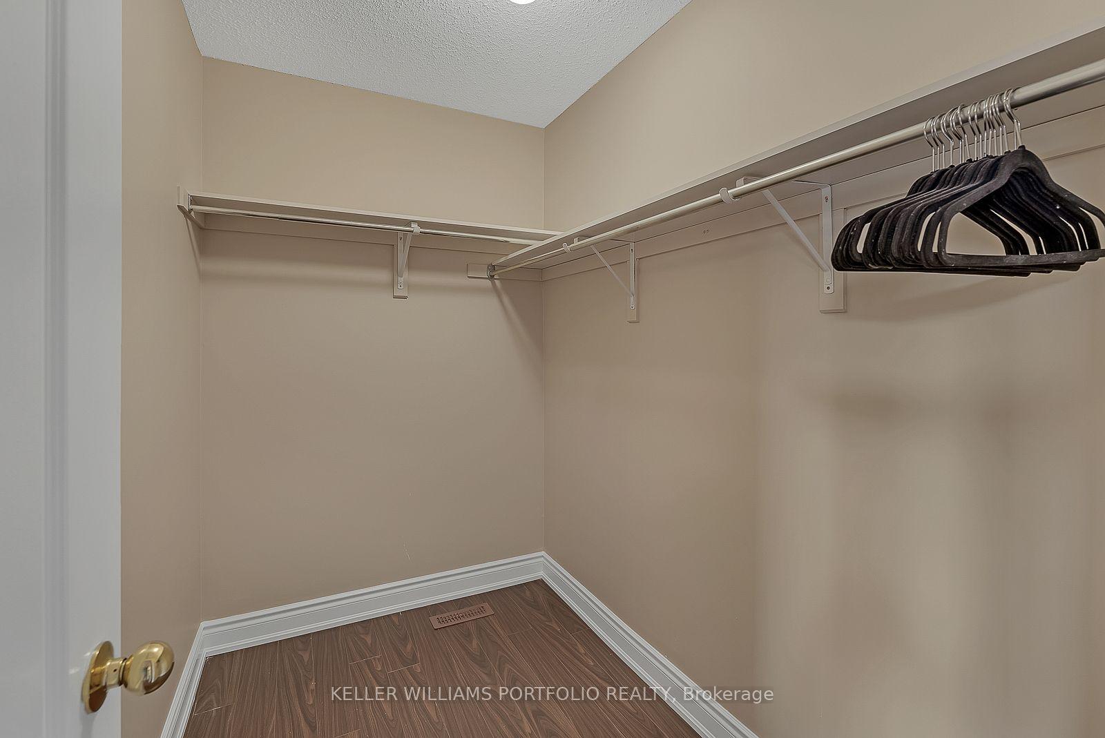 Photo 22 of 99 Dells Crescent, Brampton, Fletcher's Meadow — HOMEH