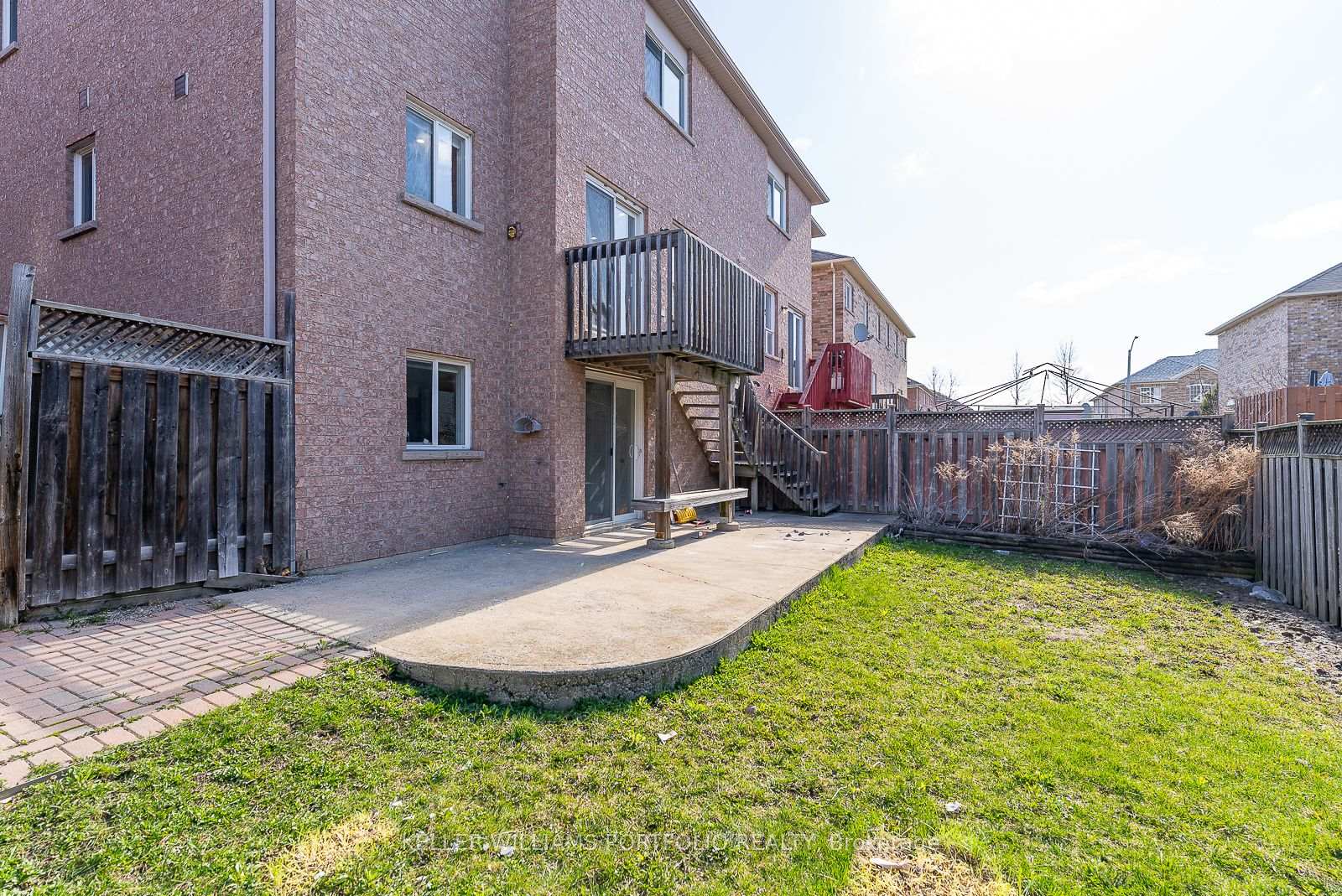 Photo 45 of 99 Dells Crescent, Brampton, Fletcher's Meadow — HOMEH