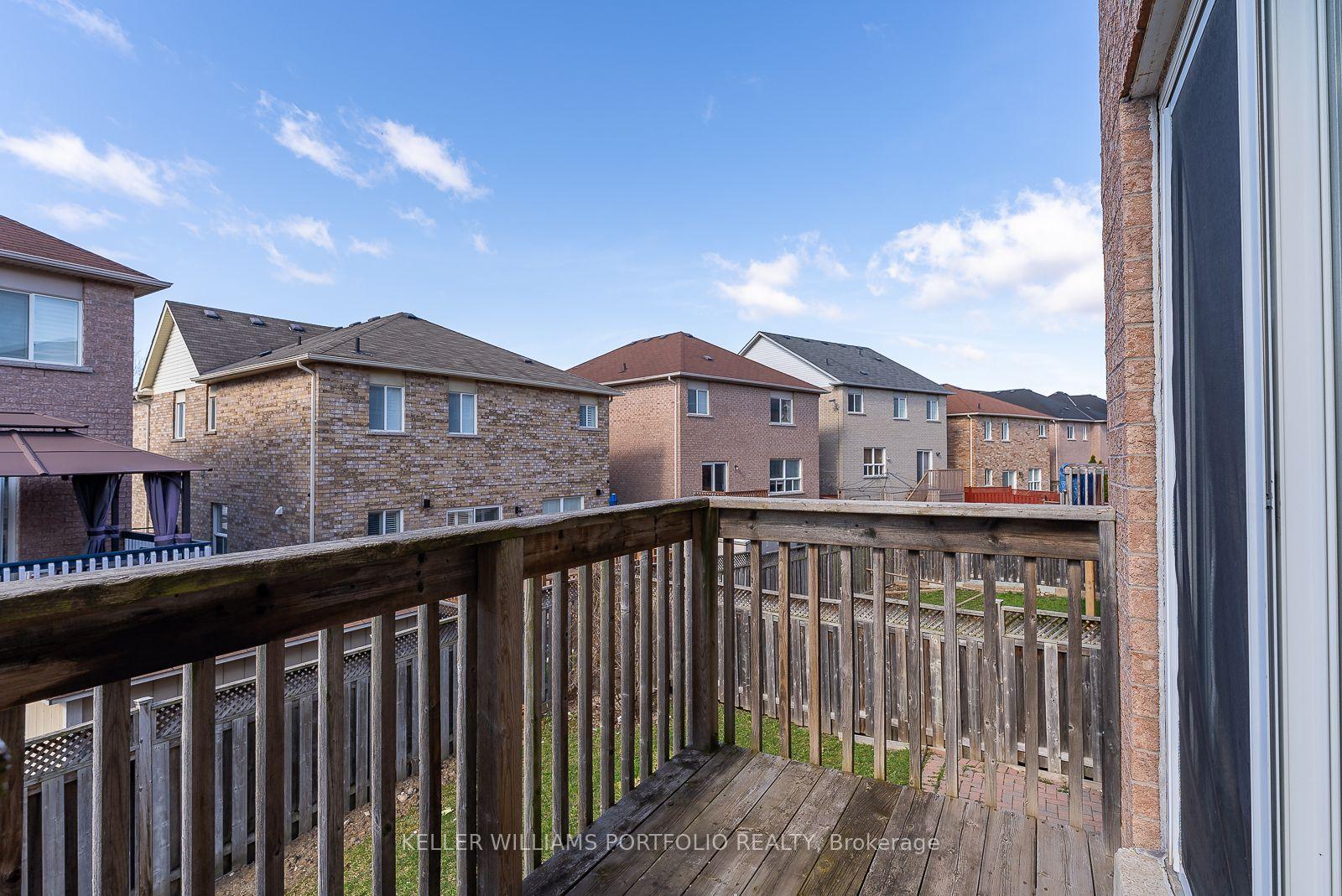 Photo 47 of 99 Dells Crescent, Brampton, Fletcher's Meadow — HOMEH