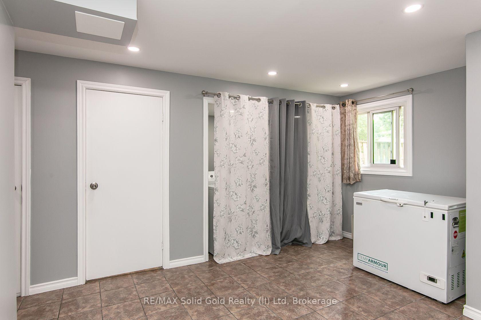 Photo 7 of Unit 41, 80 Old Country Drive, Kitchener, Country Hills — HOMEH