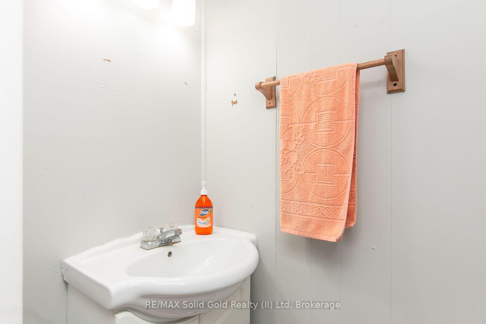 Photo 11 of Unit 41, 80 Old Country Drive, Kitchener, Country Hills — HOMEH
