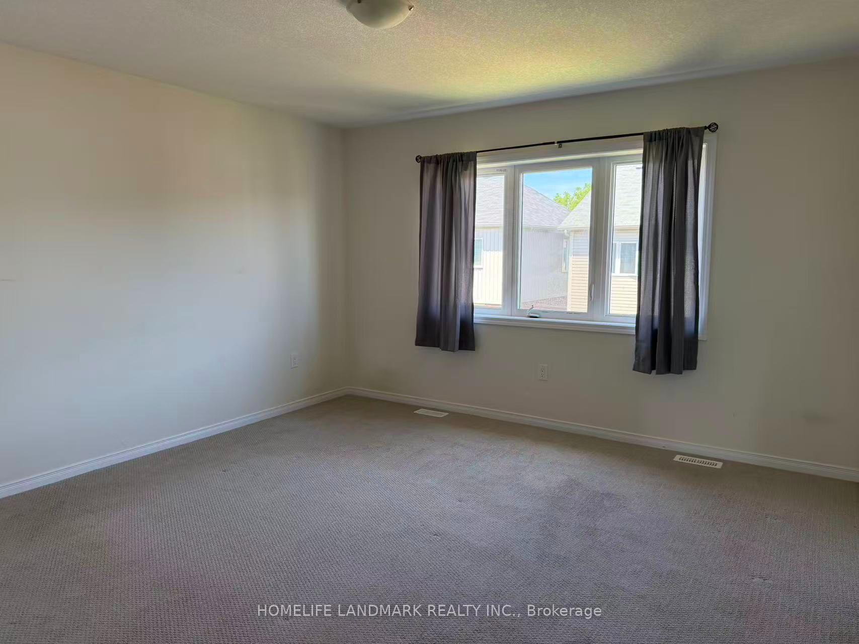 Photo 21 of 8761 Sourgum Avenue, Niagara Falls, Brown — HOMEH